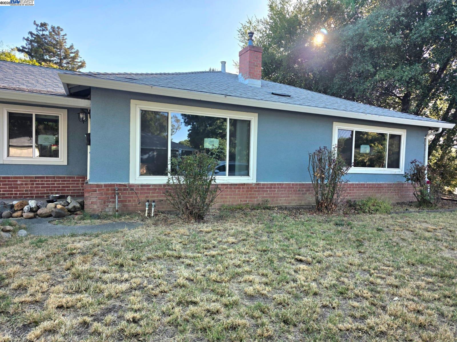 Detail Gallery Image 2 of 22 For 919 Hoover, Fairfield,  CA 94533 - 3 Beds | 1 Baths