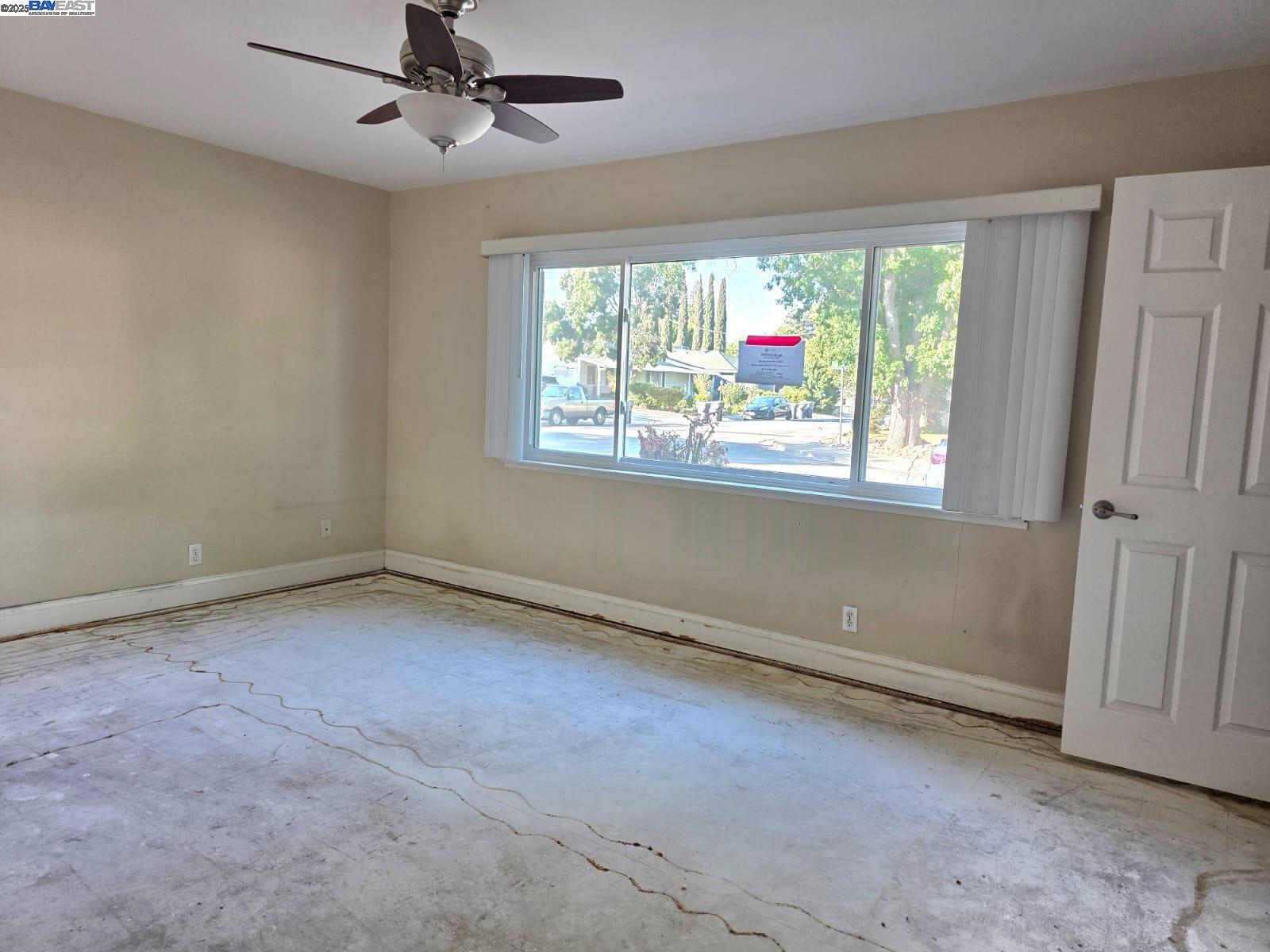 Detail Gallery Image 15 of 22 For 919 Hoover, Fairfield,  CA 94533 - 3 Beds | 1 Baths
