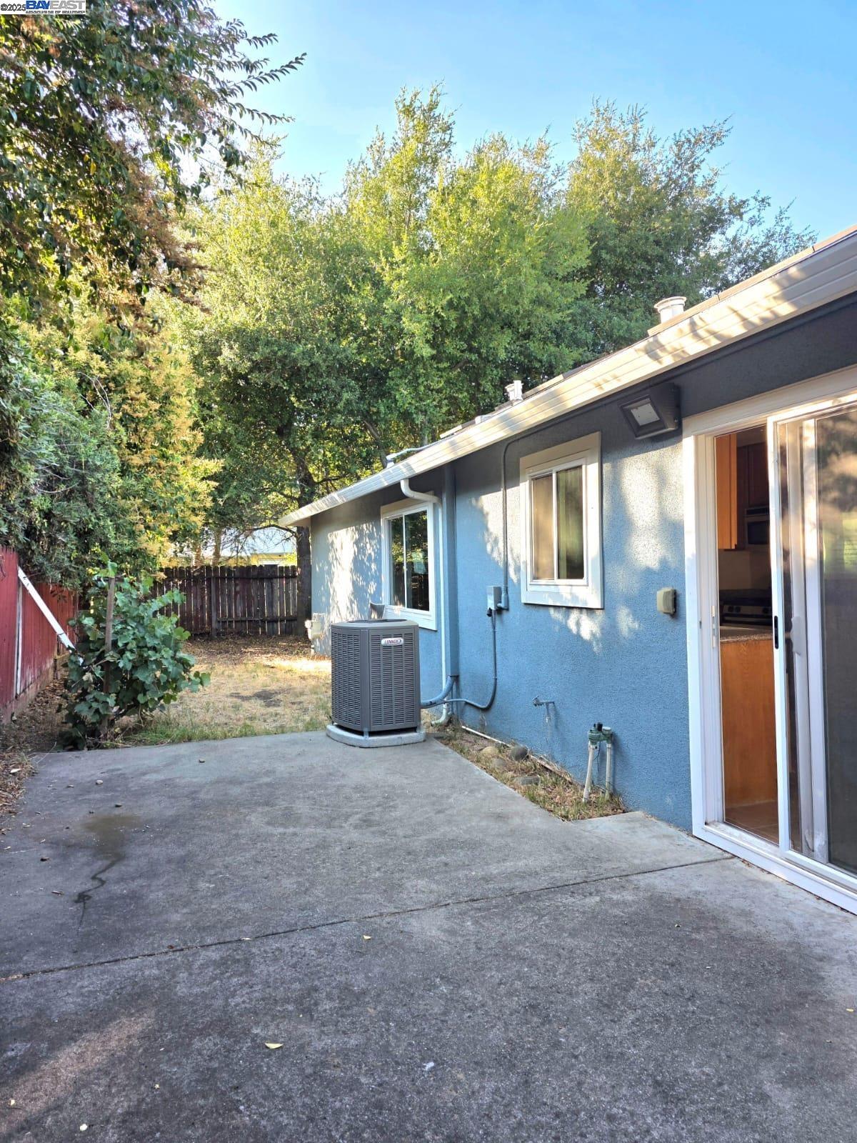 Detail Gallery Image 19 of 22 For 919 Hoover, Fairfield,  CA 94533 - 3 Beds | 1 Baths