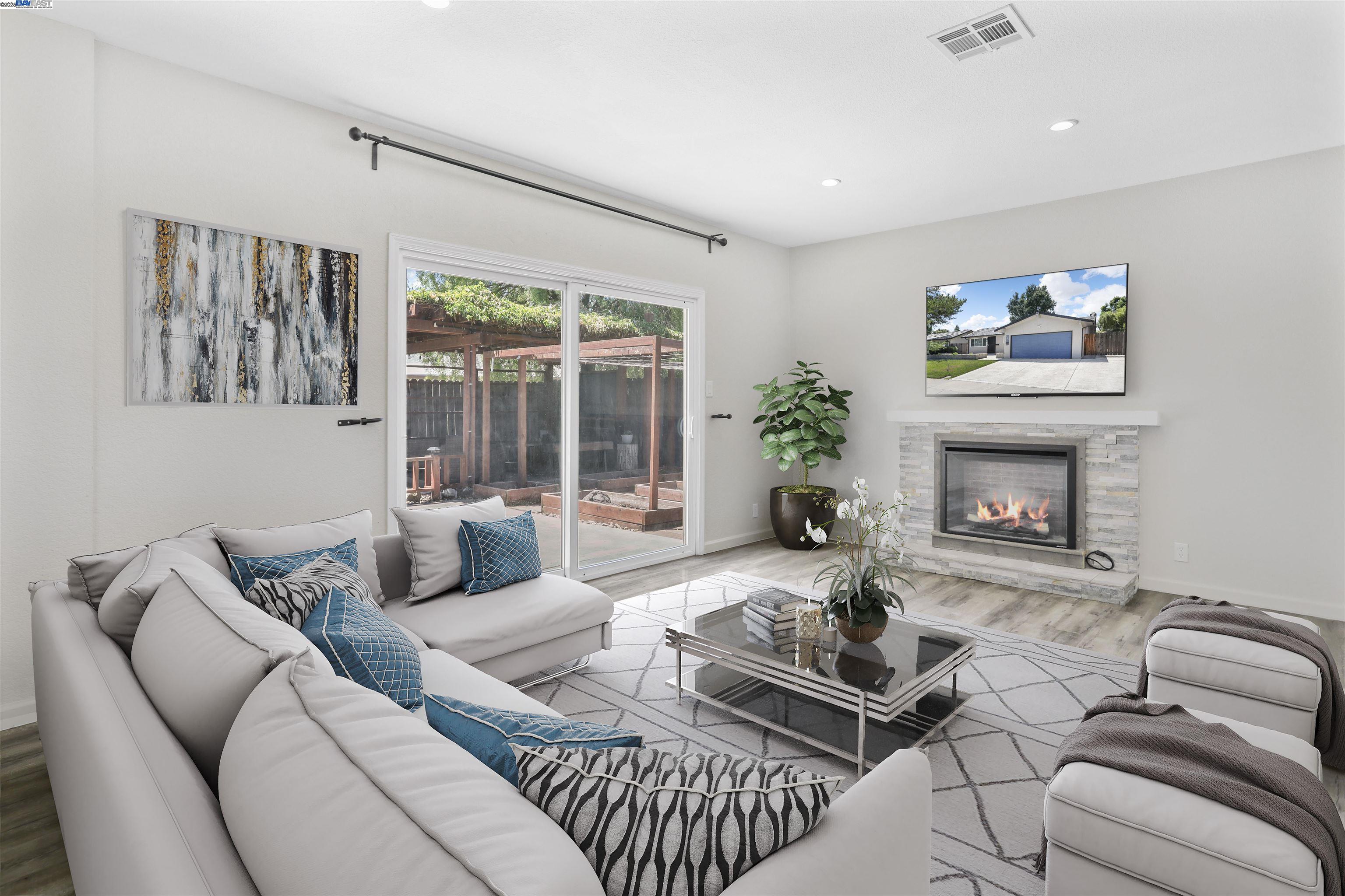 Detail Gallery Image 12 of 25 For 641 Tahoe Dr, Lodi,  CA 95242 - 3 Beds | 2 Baths