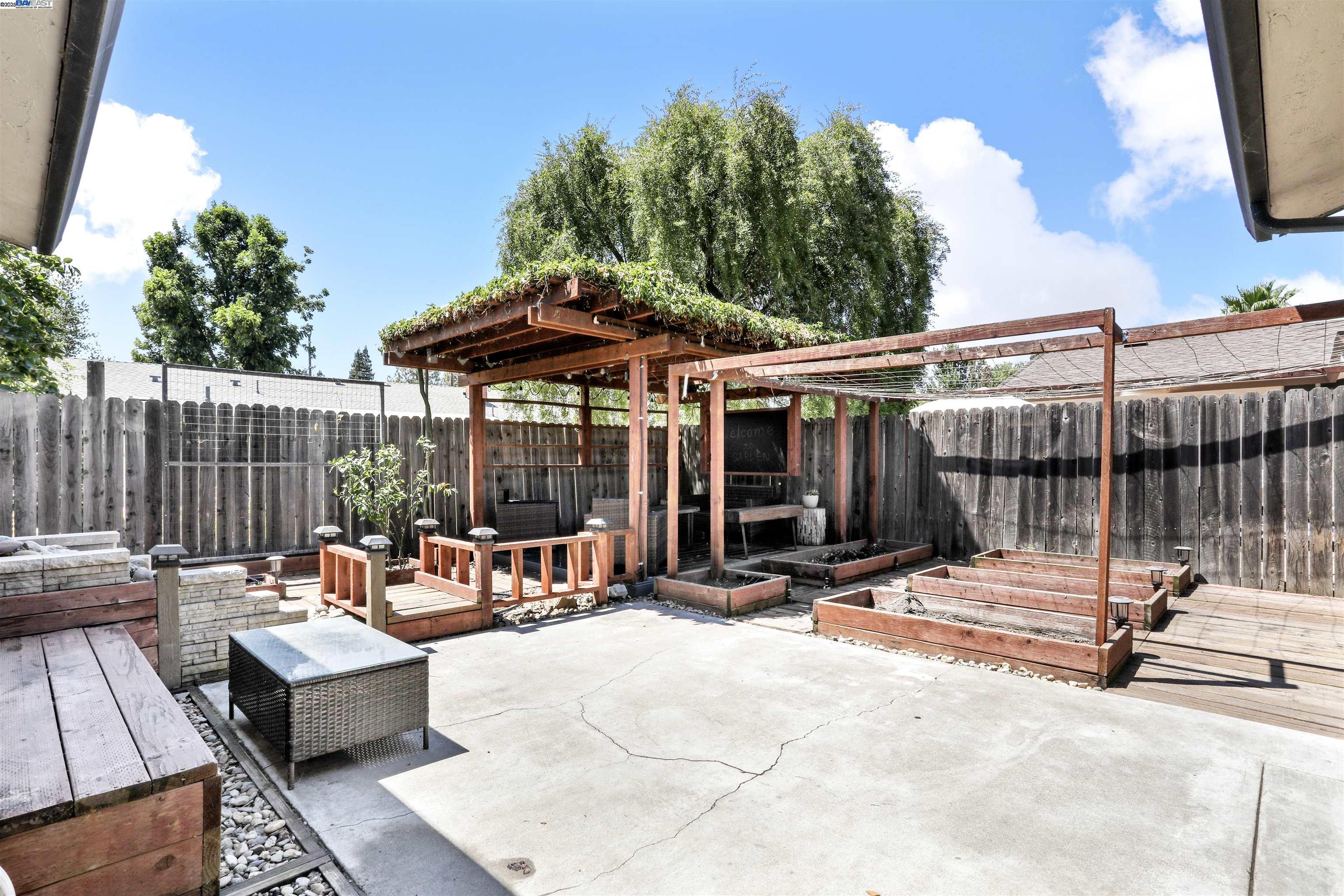 Detail Gallery Image 20 of 25 For 641 Tahoe Dr, Lodi,  CA 95242 - 3 Beds | 2 Baths