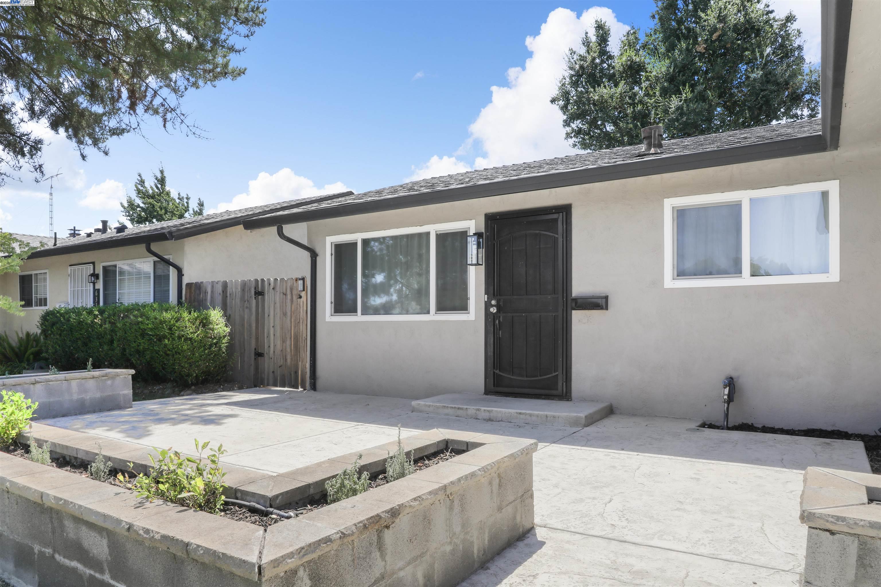 Detail Gallery Image 4 of 25 For 641 Tahoe Dr, Lodi,  CA 95242 - 3 Beds | 2 Baths