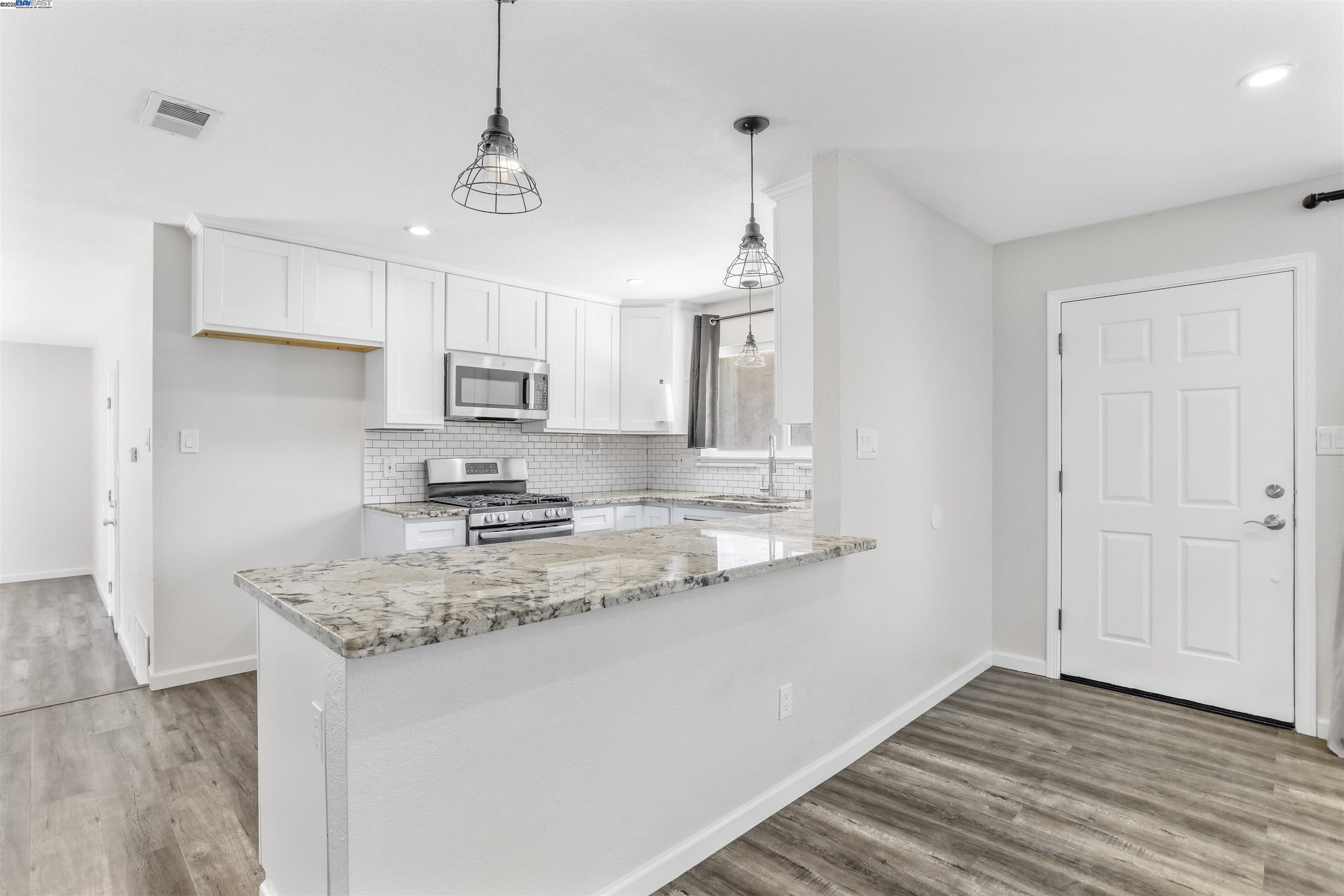 Detail Gallery Image 8 of 25 For 641 Tahoe Dr, Lodi,  CA 95242 - 3 Beds | 2 Baths