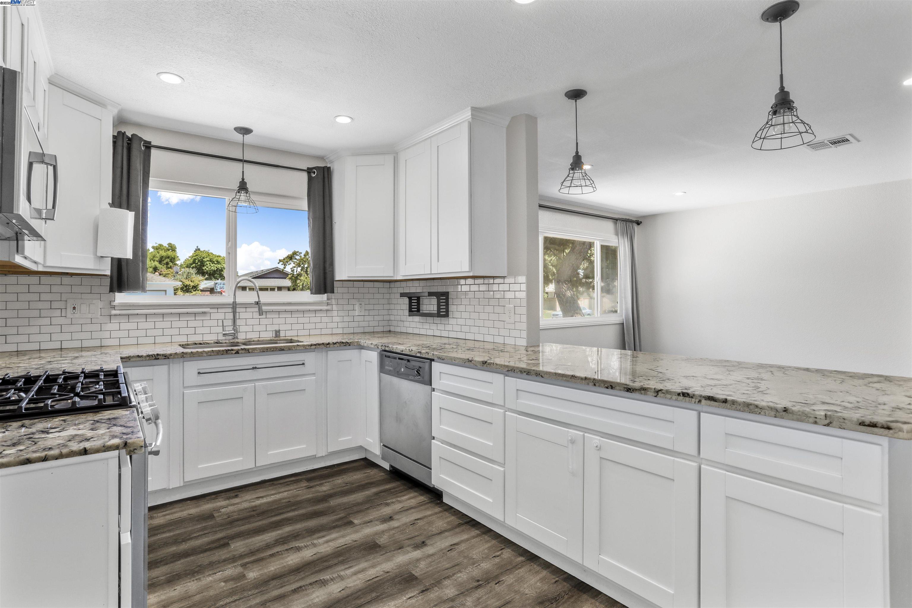 Detail Gallery Image 10 of 25 For 641 Tahoe Dr, Lodi,  CA 95242 - 3 Beds | 2 Baths