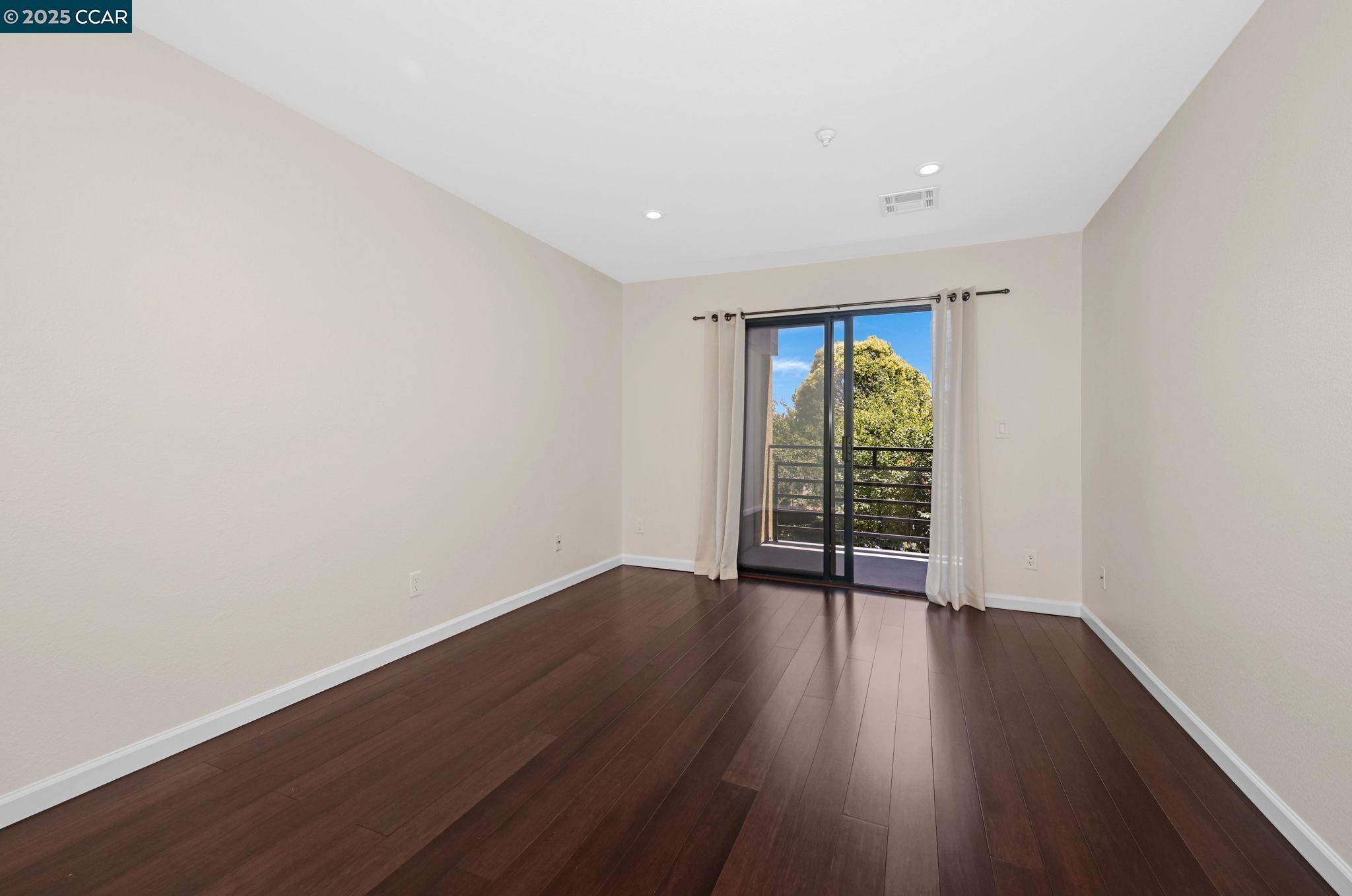 Detail Gallery Image 11 of 38 For 1201 Alta Vista Dr #208,  Walnut Creek,  CA 94596 - 2 Beds | 2 Baths