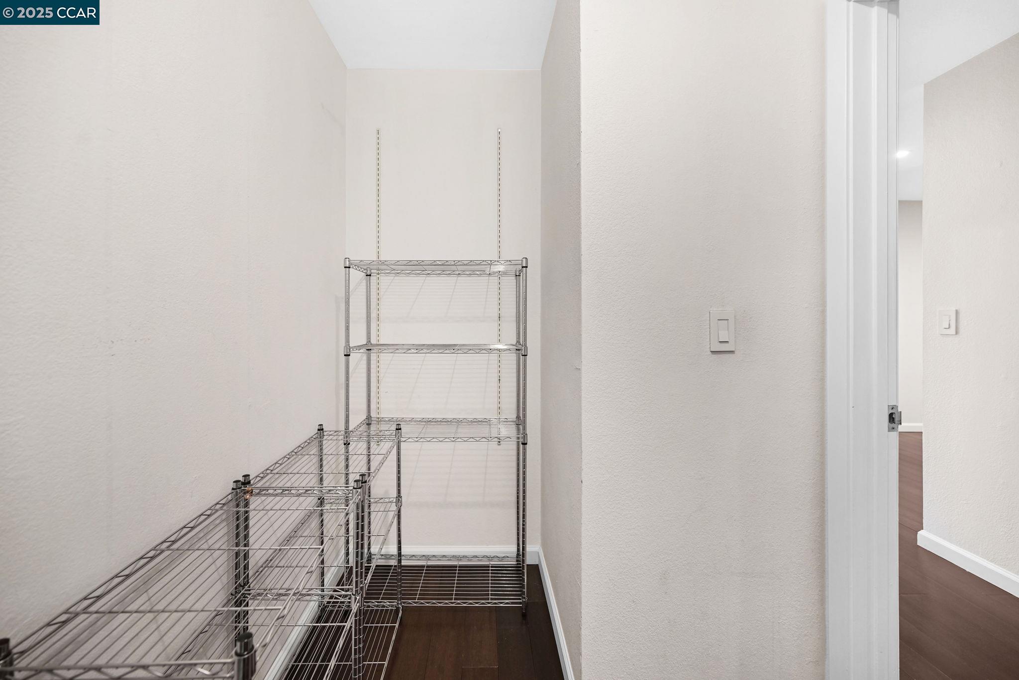 Detail Gallery Image 19 of 38 For 1201 Alta Vista Dr #208,  Walnut Creek,  CA 94596 - 2 Beds | 2 Baths