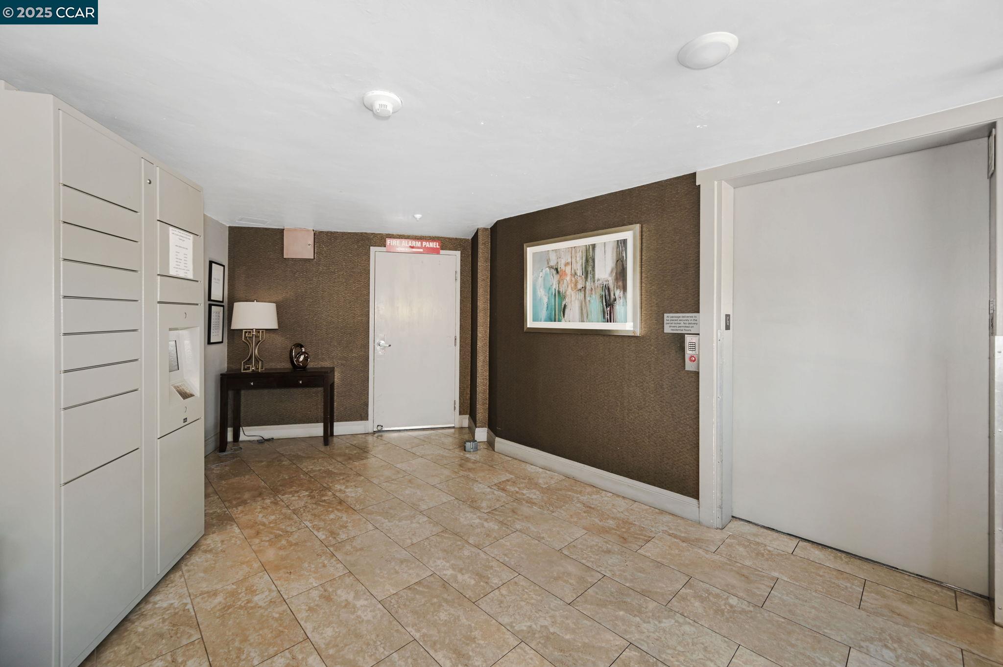 Detail Gallery Image 22 of 38 For 1201 Alta Vista Dr #208,  Walnut Creek,  CA 94596 - 2 Beds | 2 Baths