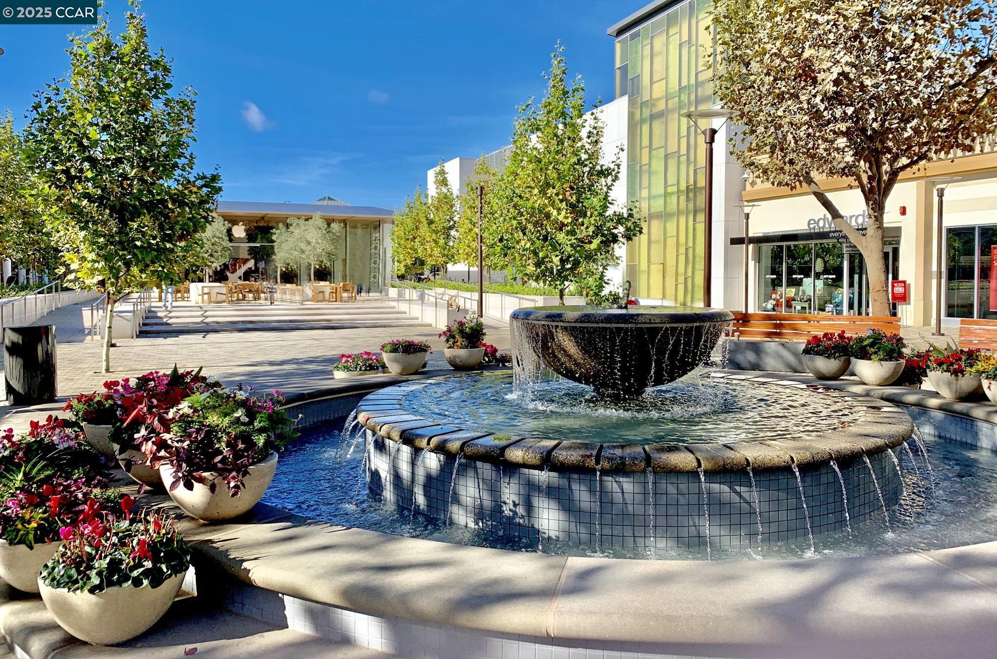 Detail Gallery Image 30 of 38 For 1201 Alta Vista Dr #208,  Walnut Creek,  CA 94596 - 2 Beds | 2 Baths