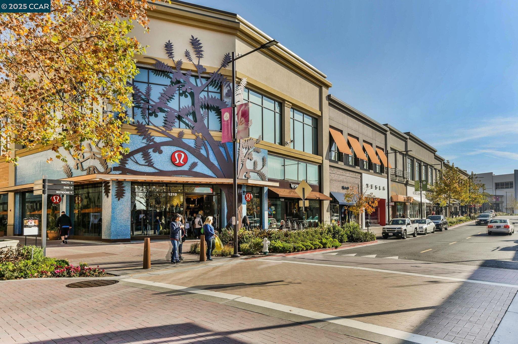 Detail Gallery Image 32 of 38 For 1201 Alta Vista Dr #208,  Walnut Creek,  CA 94596 - 2 Beds | 2 Baths