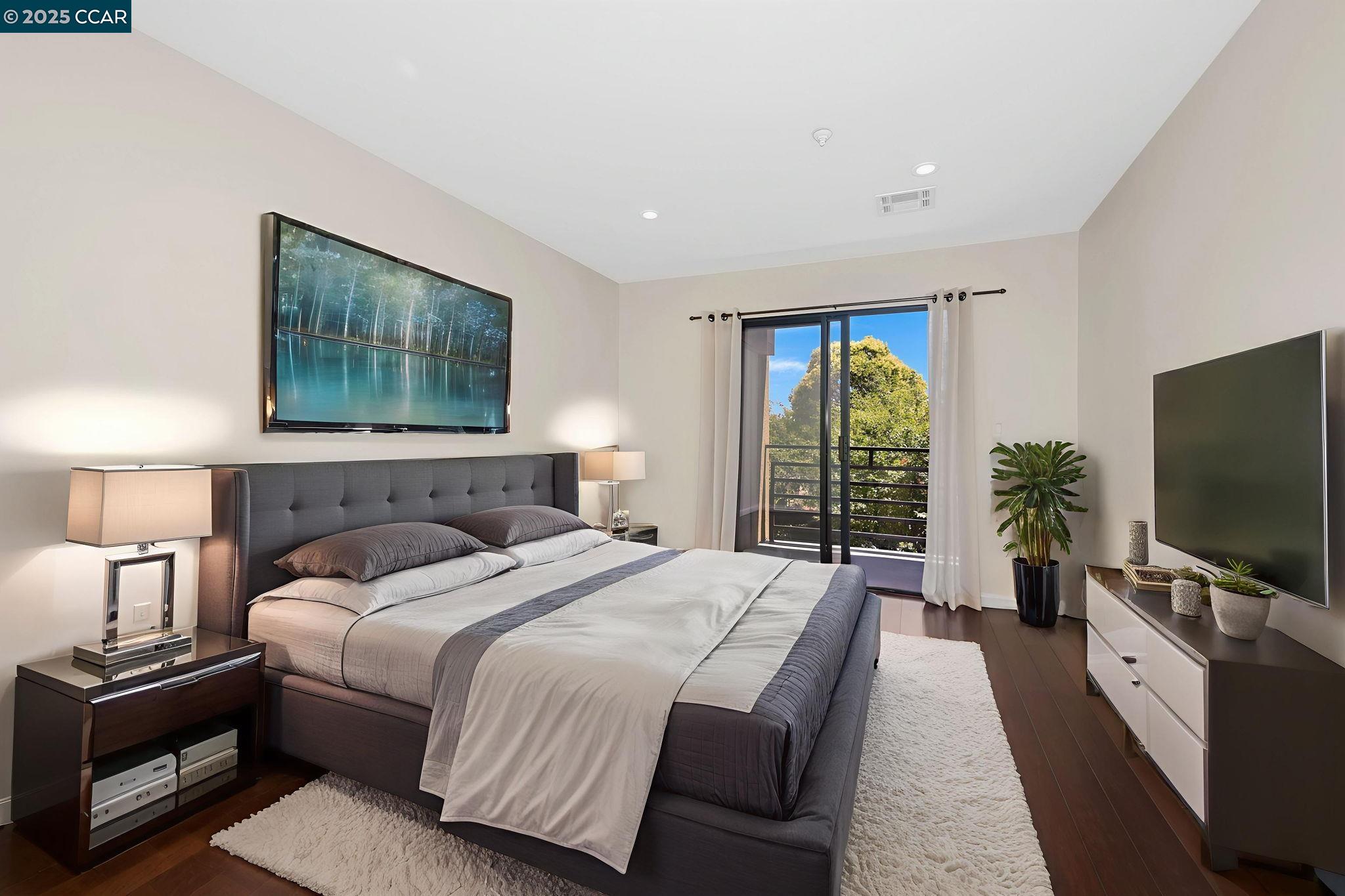 Detail Gallery Image 10 of 38 For 1201 Alta Vista Dr #208,  Walnut Creek,  CA 94596 - 2 Beds | 2 Baths
