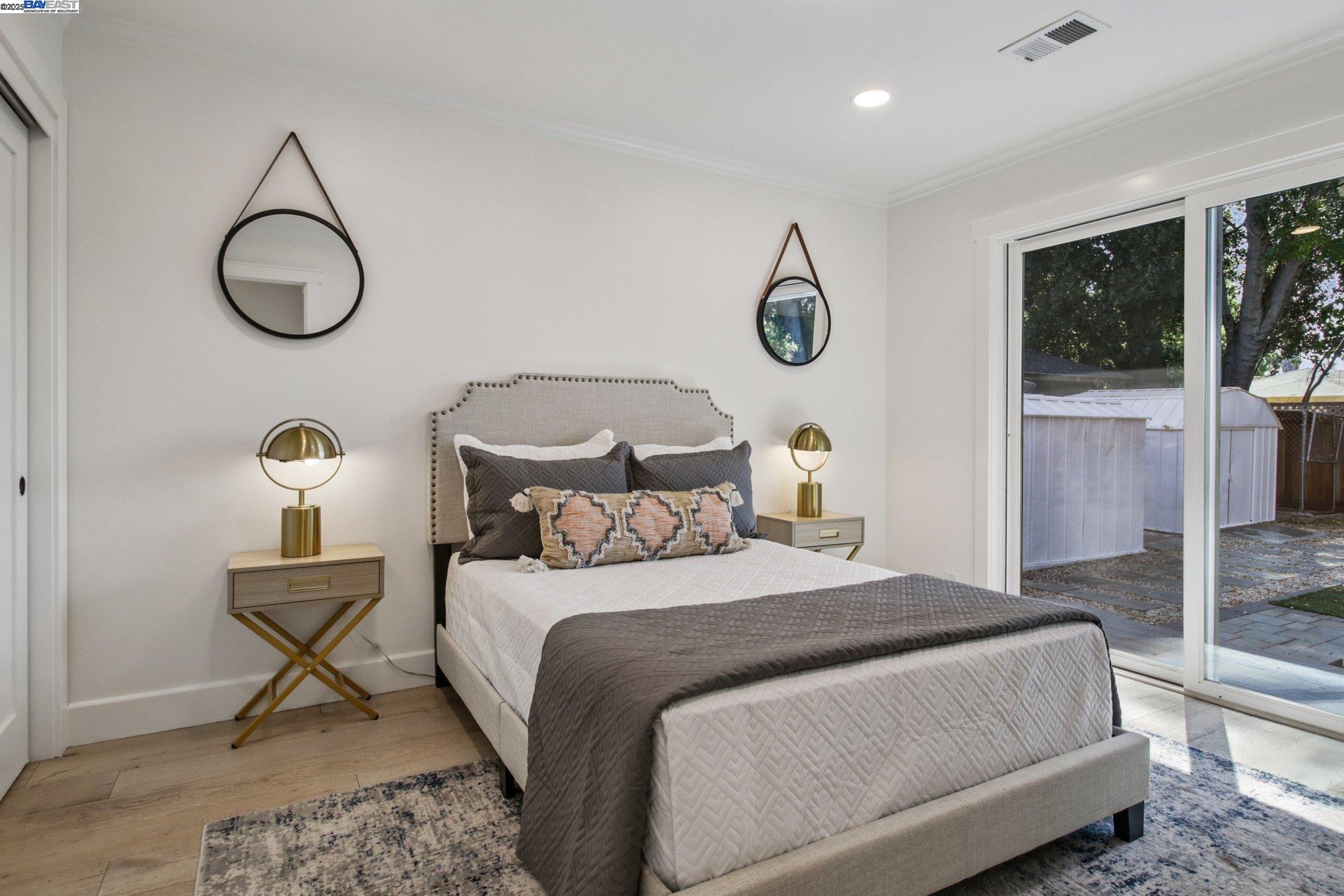 Detail Gallery Image 16 of 35 For 2235 Menalto Avenue, East Palo Alto,  CA 94303 - 4 Beds | 2 Baths