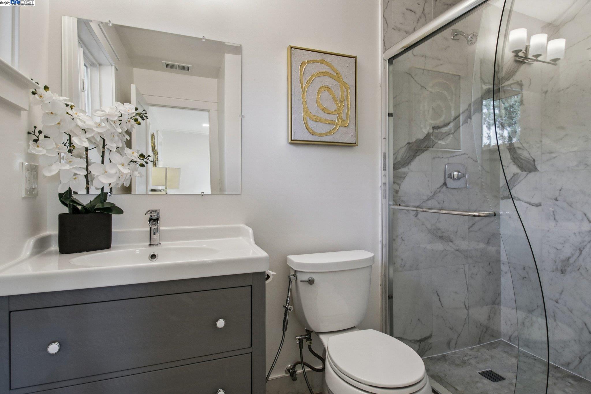 Detail Gallery Image 18 of 35 For 2235 Menalto Avenue, East Palo Alto,  CA 94303 - 4 Beds | 2 Baths