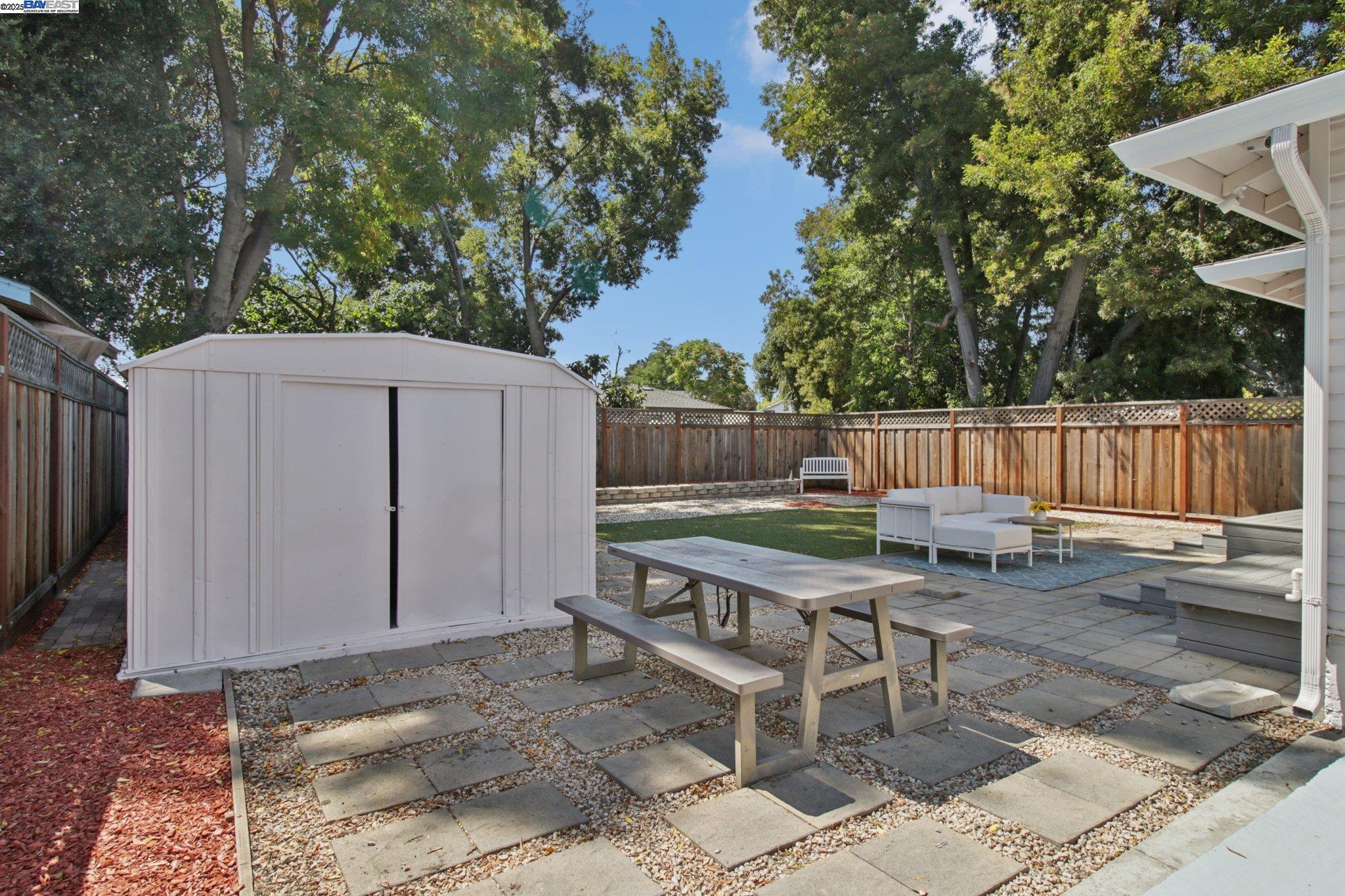 Detail Gallery Image 23 of 35 For 2235 Menalto Avenue, East Palo Alto,  CA 94303 - 4 Beds | 2 Baths