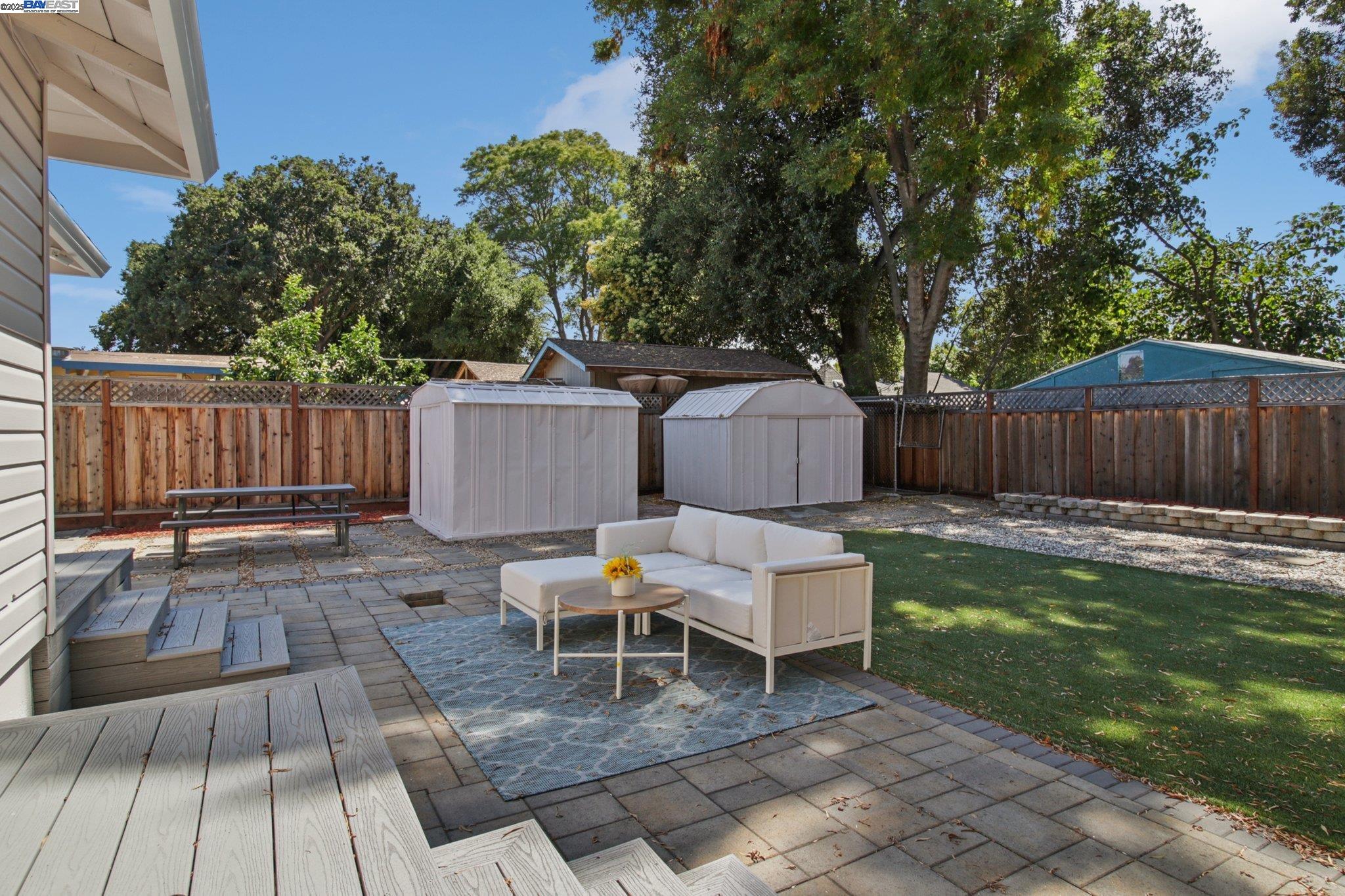 Detail Gallery Image 24 of 35 For 2235 Menalto Avenue, East Palo Alto,  CA 94303 - 4 Beds | 2 Baths