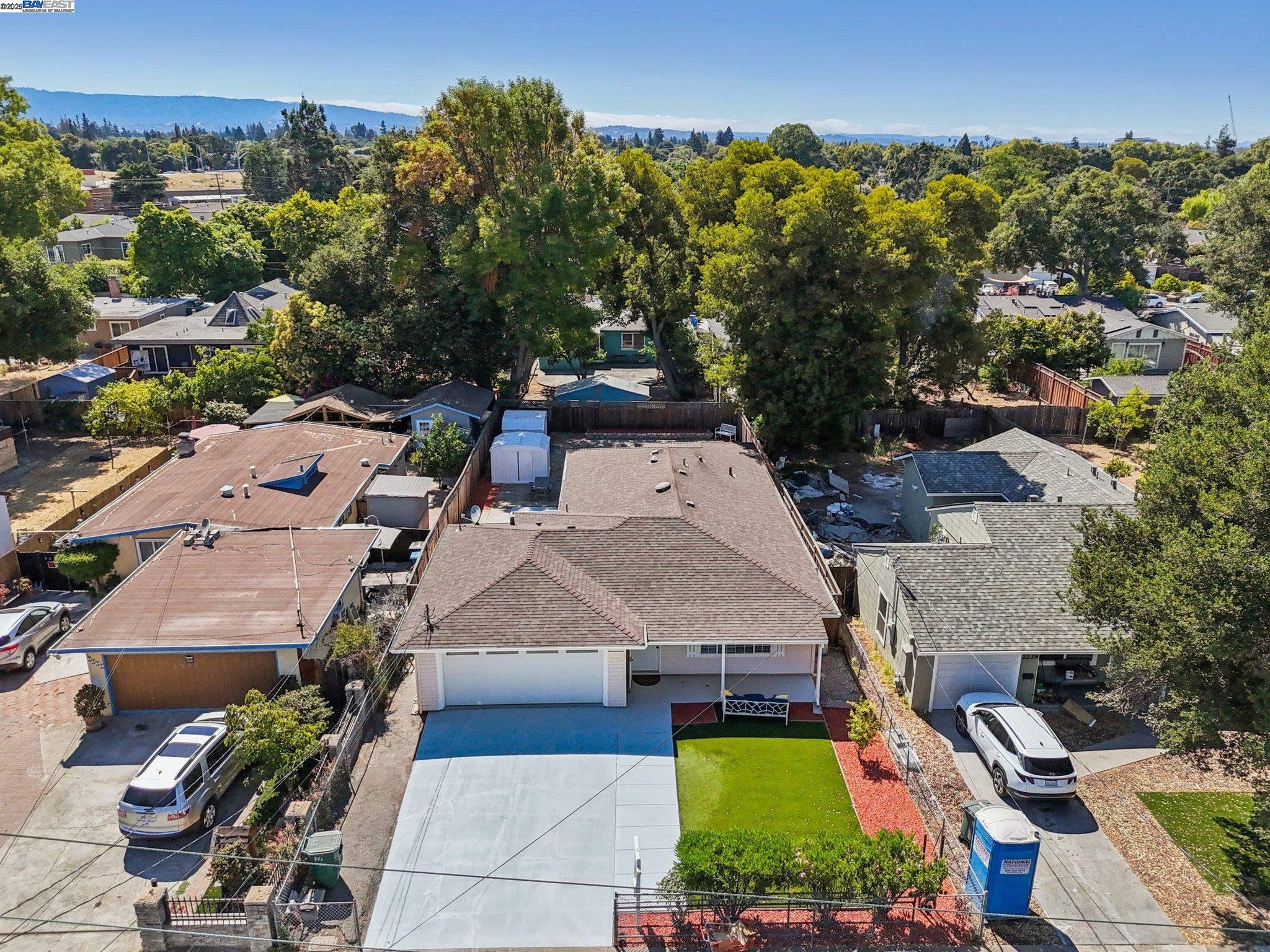 Detail Gallery Image 28 of 35 For 2235 Menalto Avenue, East Palo Alto,  CA 94303 - 4 Beds | 2 Baths