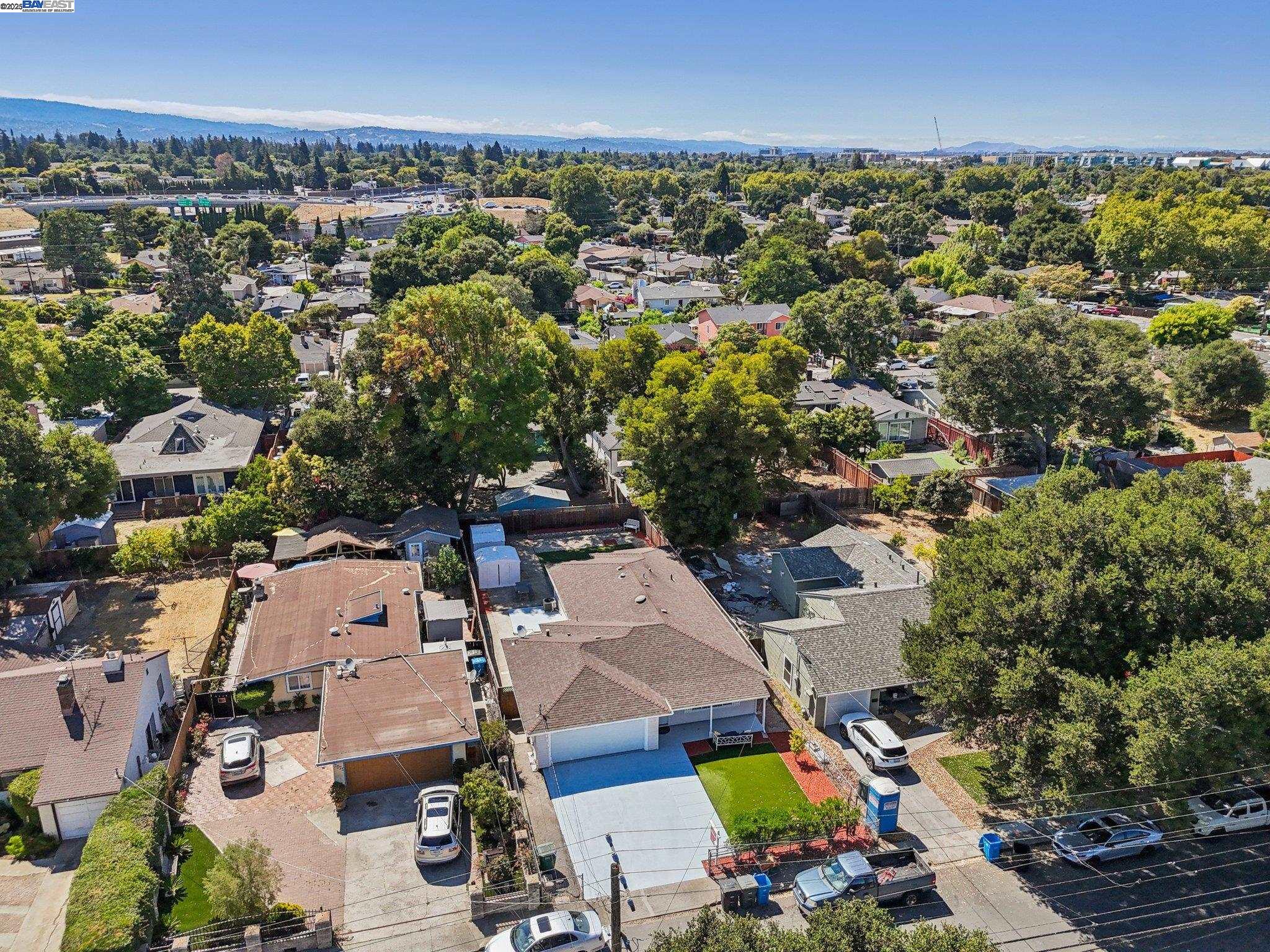 Detail Gallery Image 29 of 35 For 2235 Menalto Avenue, East Palo Alto,  CA 94303 - 4 Beds | 2 Baths