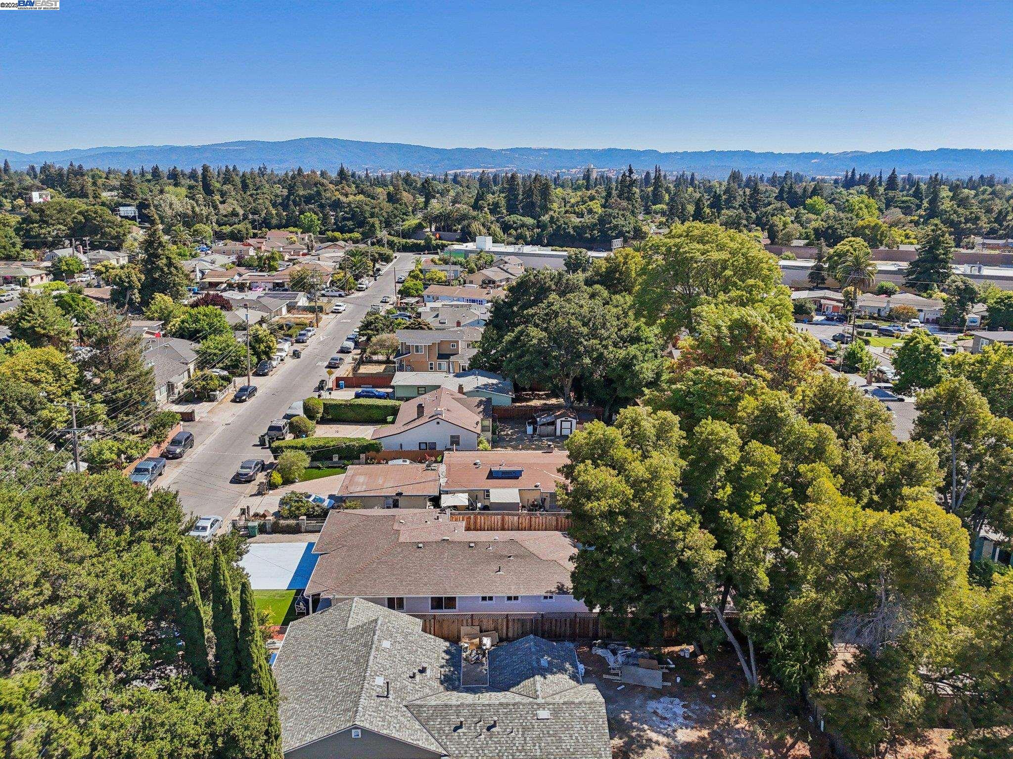 Detail Gallery Image 32 of 35 For 2235 Menalto Avenue, East Palo Alto,  CA 94303 - 4 Beds | 2 Baths
