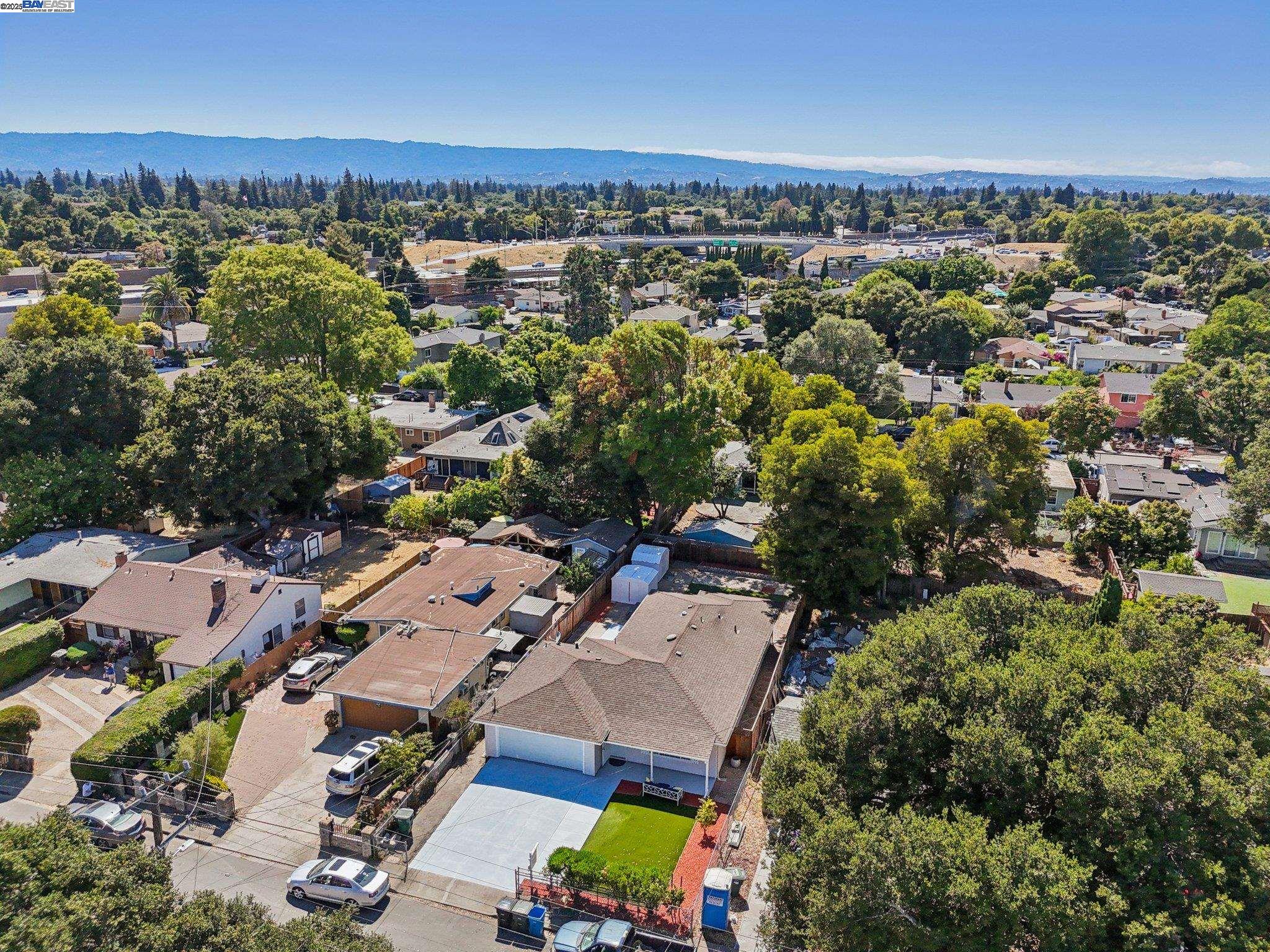Detail Gallery Image 33 of 35 For 2235 Menalto Avenue, East Palo Alto,  CA 94303 - 4 Beds | 2 Baths