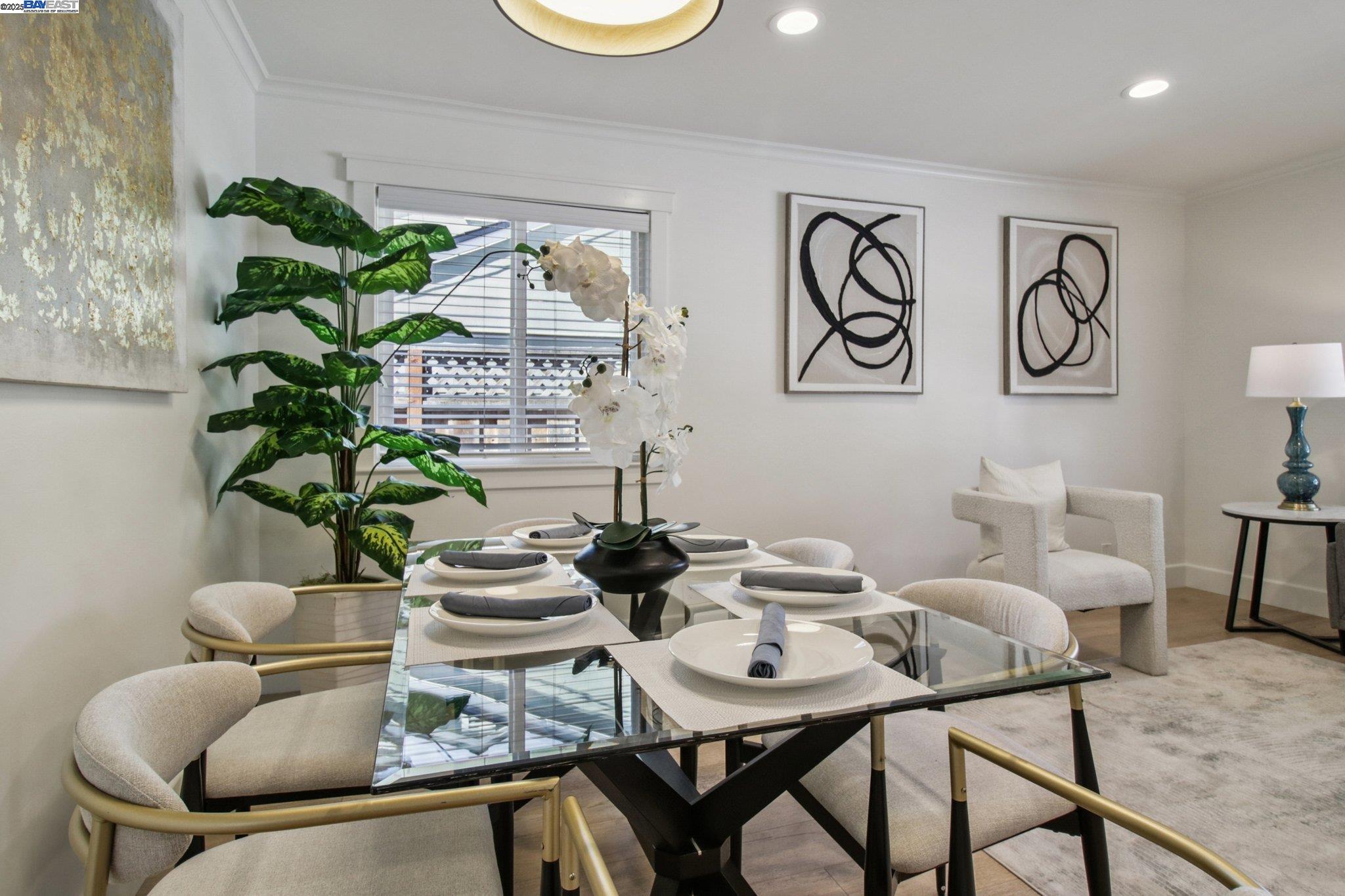 Detail Gallery Image 8 of 35 For 2235 Menalto Avenue, East Palo Alto,  CA 94303 - 4 Beds | 2 Baths