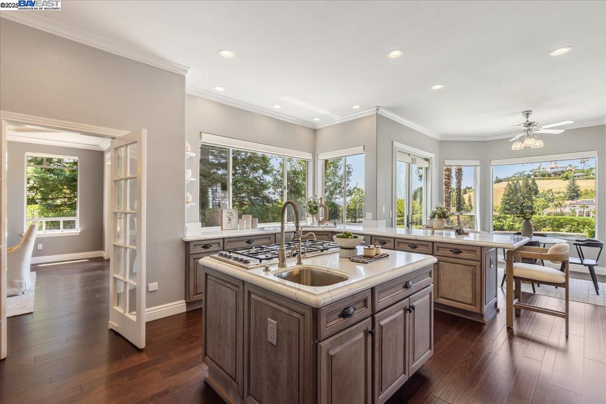 Detail Gallery Image 15 of 52 For 3411 Deer Ridge Dr, Danville,  CA 94506 - 5 Beds | 4/1 Baths