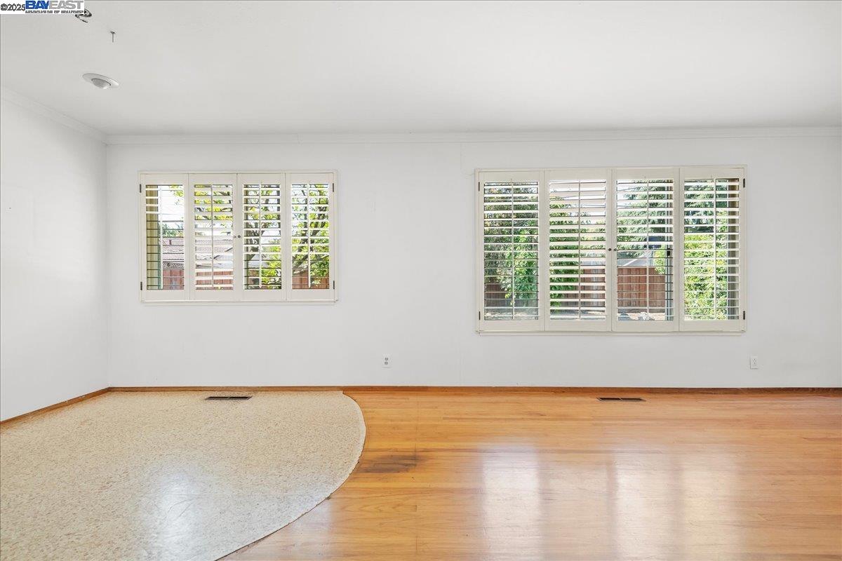 Detail Gallery Image 6 of 19 For 36155 Larch Way, Fremont,  CA 94536 - 3 Beds | 2 Baths