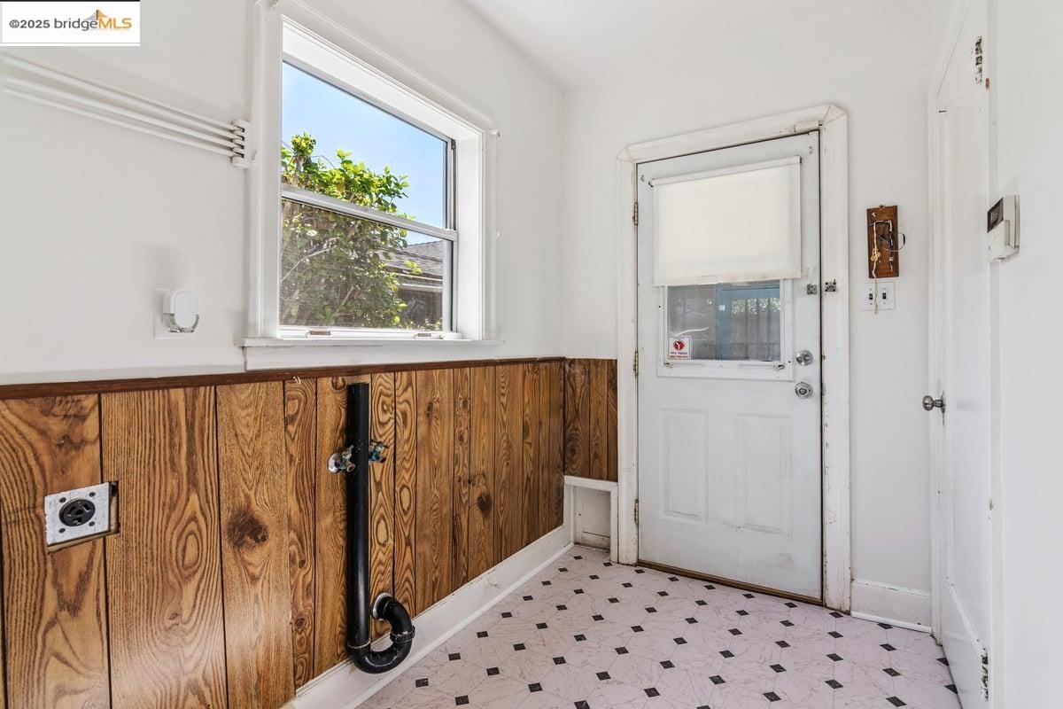 Detail Gallery Image 22 of 29 For 209 W 7th Street, Antioch,  CA 94509-1745 - 2 Beds | 1 Baths