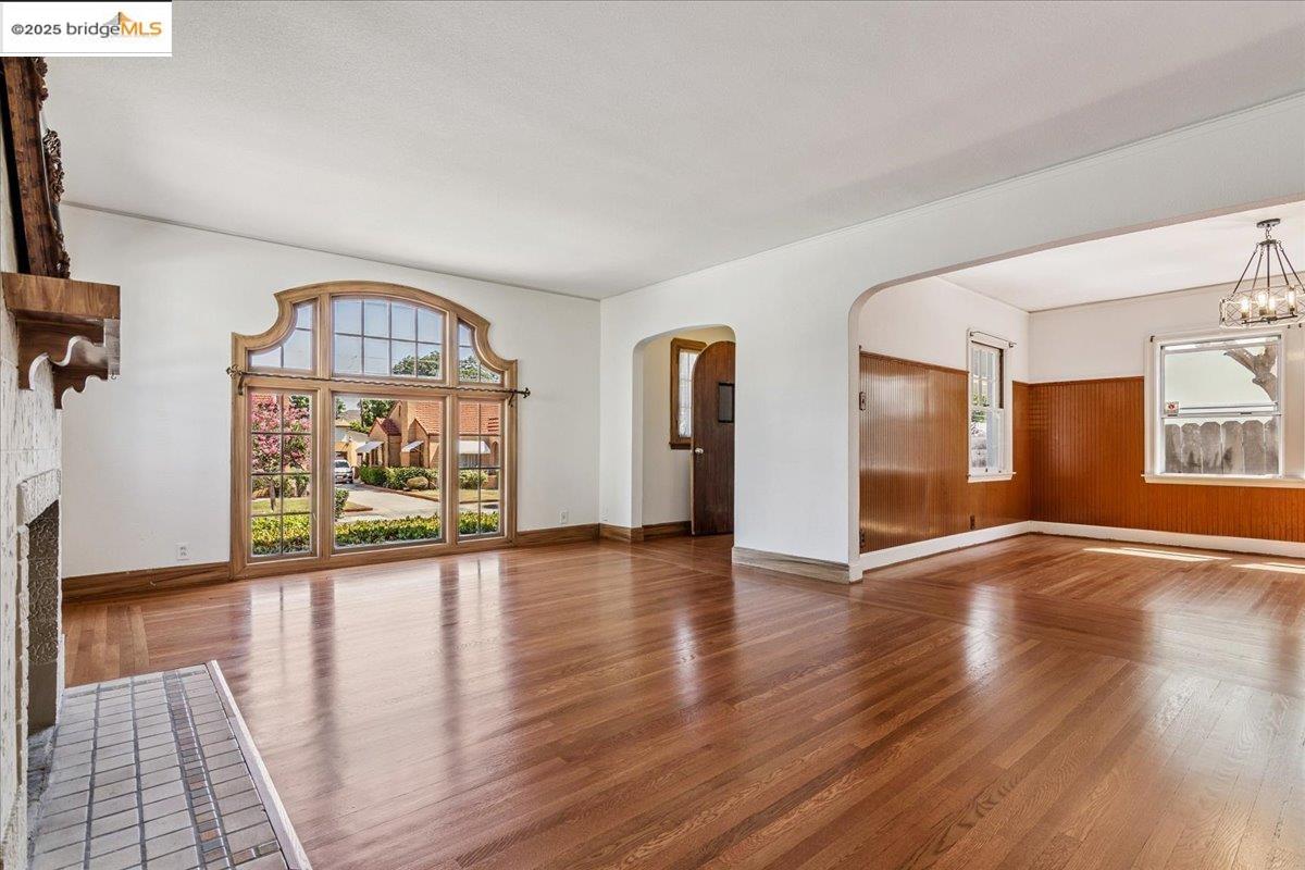 Detail Gallery Image 8 of 29 For 209 W 7th Street, Antioch,  CA 94509-1745 - 2 Beds | 1 Baths