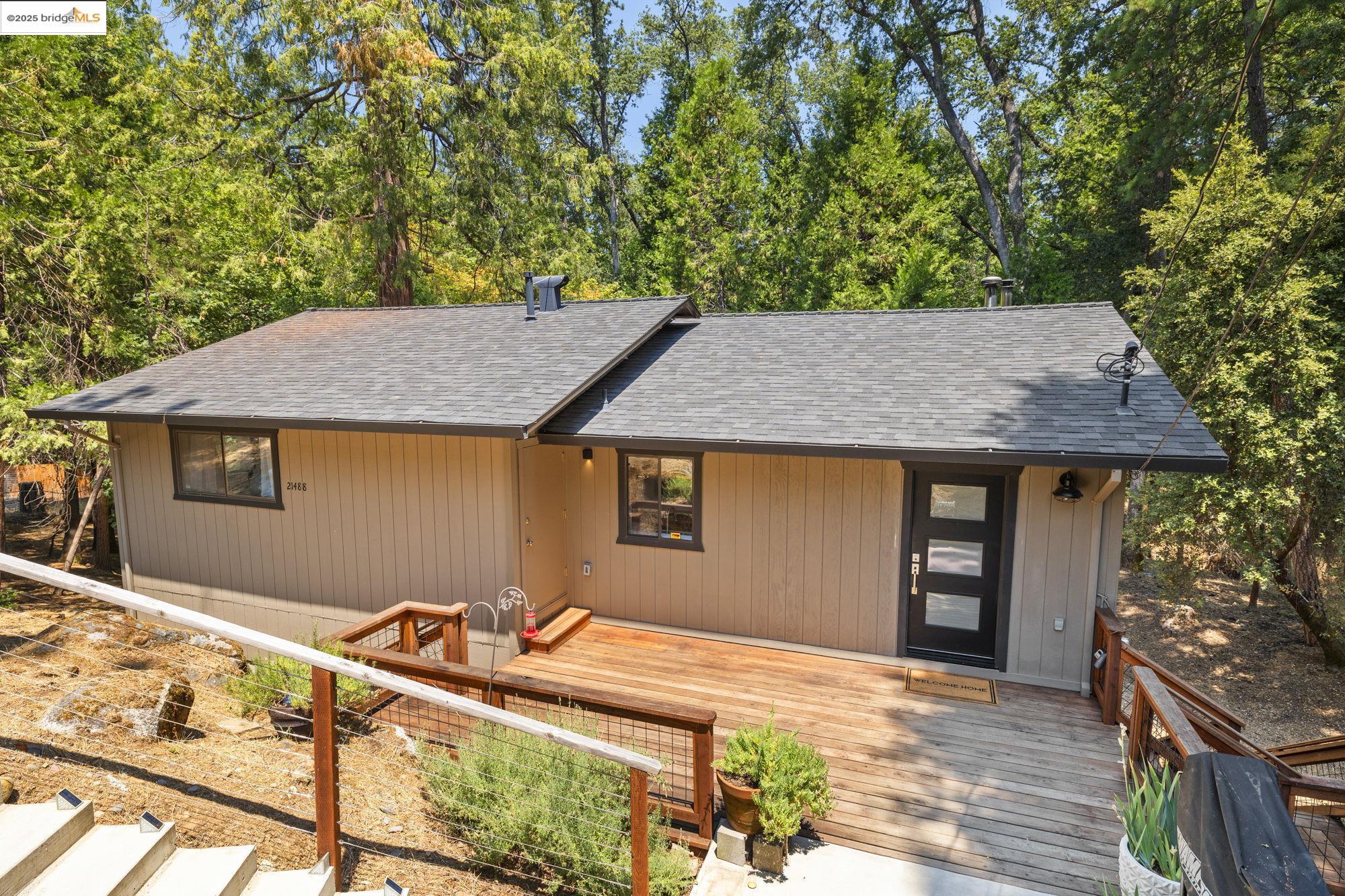 Detail Gallery Image 1 of 38 For 21488 American River Drive, Sonora,  CA 95370 - 3 Beds | 2 Baths