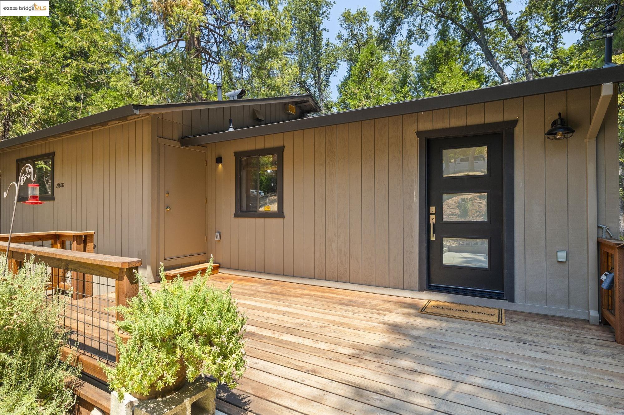 Detail Gallery Image 2 of 38 For 21488 American River Drive, Sonora,  CA 95370 - 3 Beds | 2 Baths