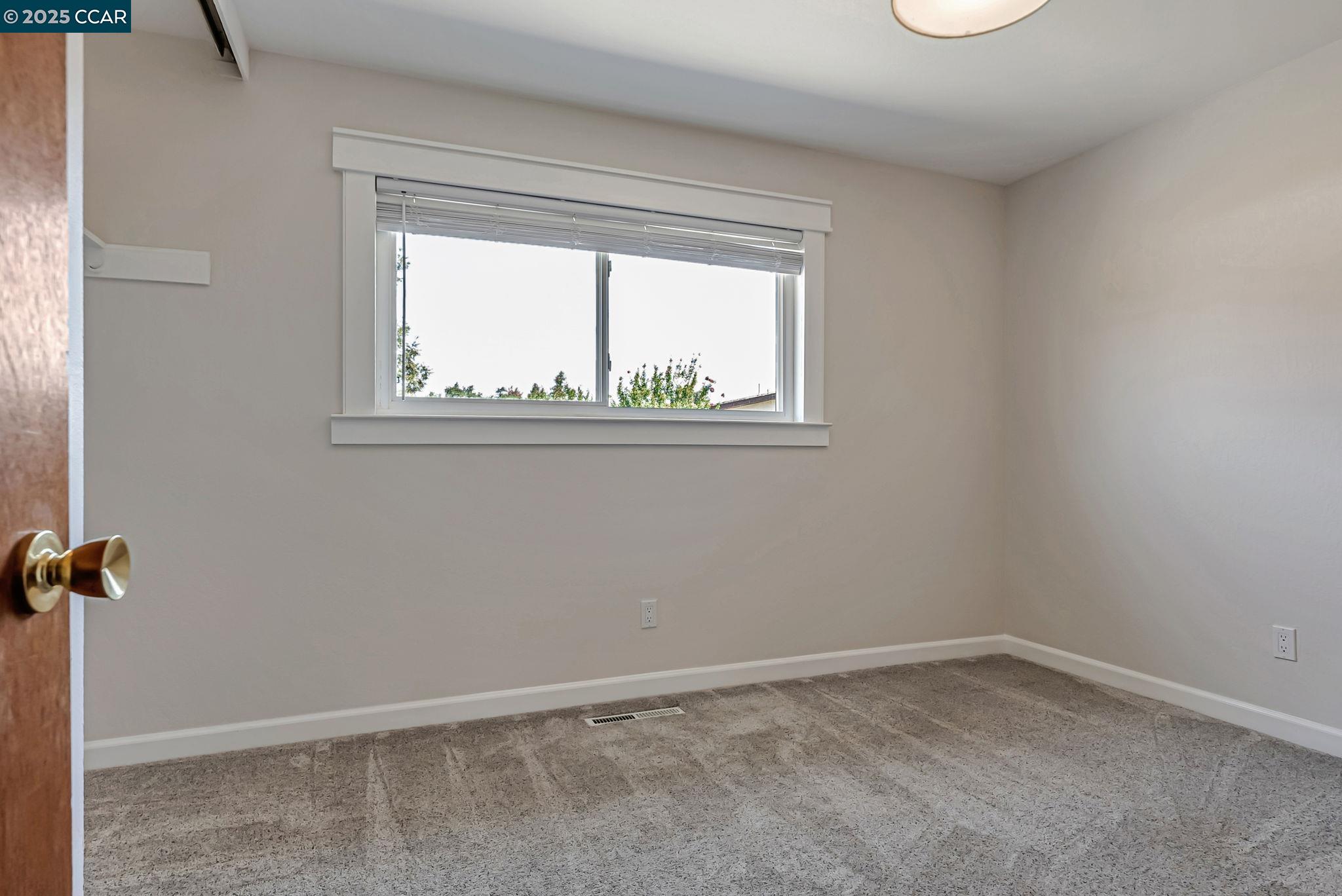 Detail Gallery Image 25 of 43 For 5891 Caulfield Dr, Clayton,  CA 94517 - 3 Beds | 2 Baths