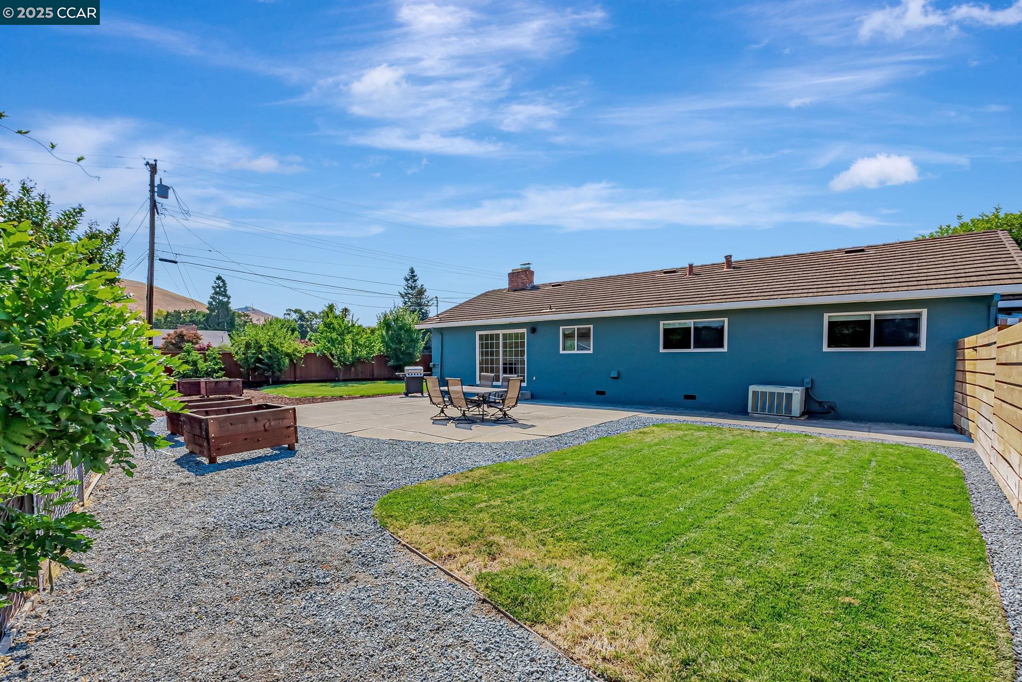Detail Gallery Image 36 of 43 For 5891 Caulfield Dr, Clayton,  CA 94517 - 3 Beds | 2 Baths