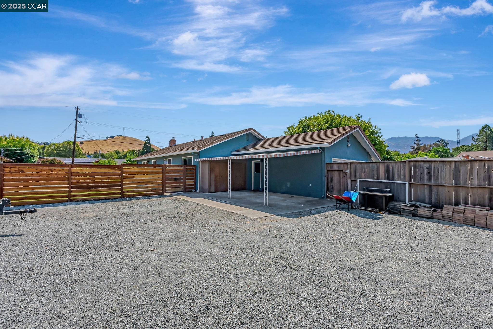 Detail Gallery Image 40 of 43 For 5891 Caulfield Dr, Clayton,  CA 94517 - 3 Beds | 2 Baths