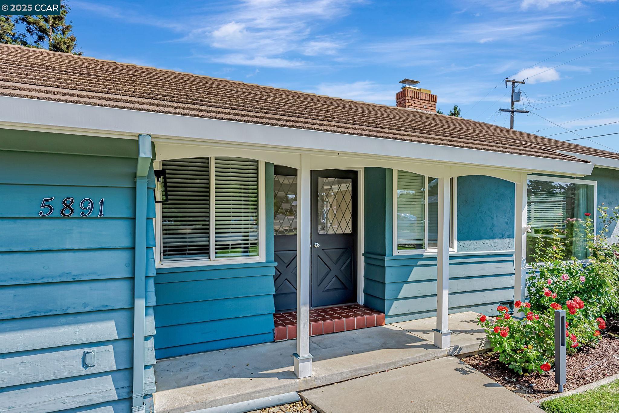 Detail Gallery Image 6 of 43 For 5891 Caulfield Dr, Clayton,  CA 94517 - 3 Beds | 2 Baths