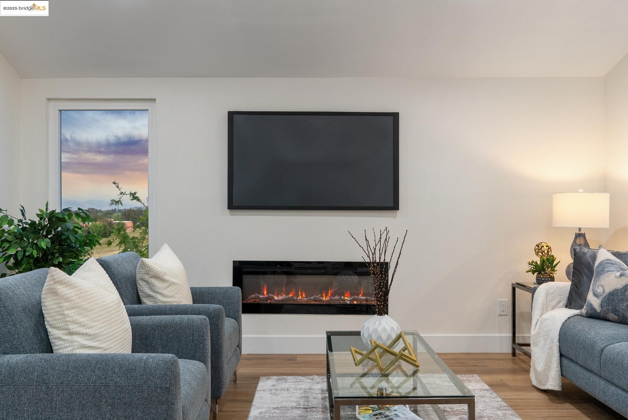 Detail Gallery Image 11 of 60 For 1851 Mockingbird Pl, Danville,  CA 94526 - 3 Beds | 2/1 Baths
