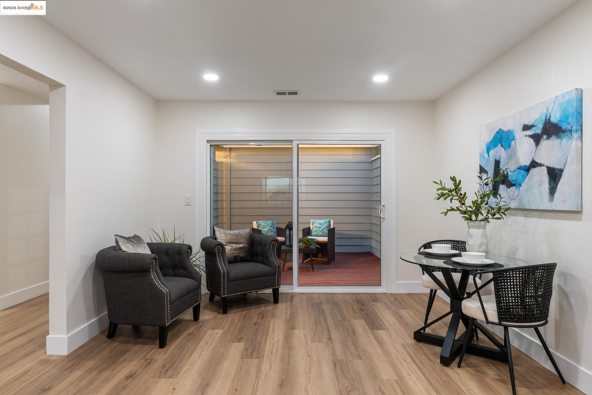 Detail Gallery Image 12 of 60 For 1851 Mockingbird Pl, Danville,  CA 94526 - 3 Beds | 2/1 Baths