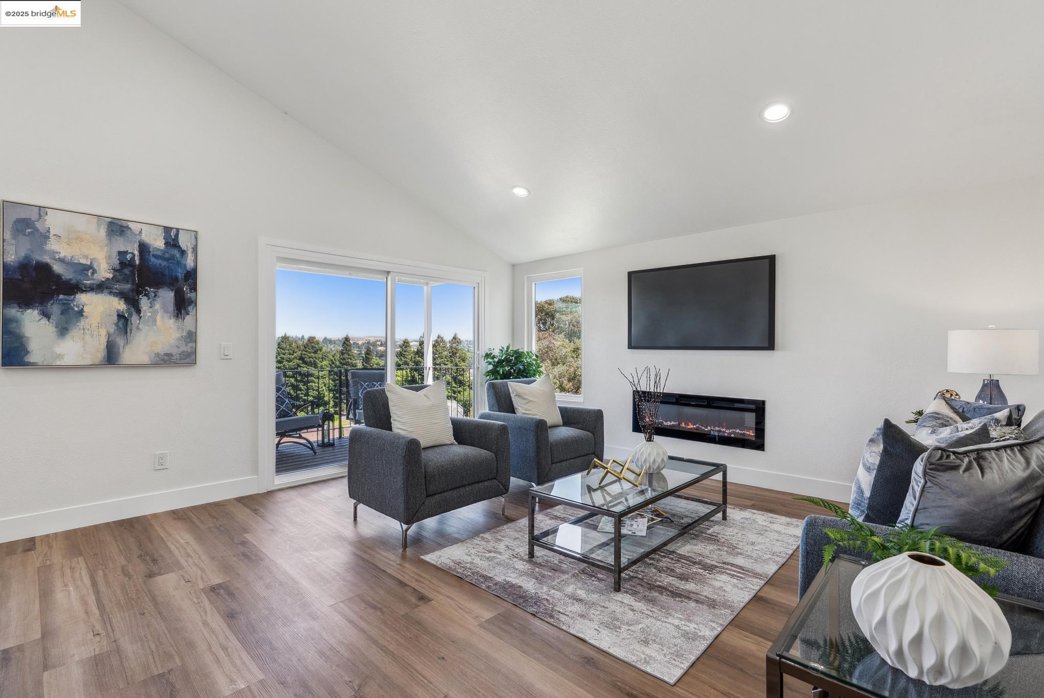 Detail Gallery Image 19 of 60 For 1851 Mockingbird Pl, Danville,  CA 94526 - 3 Beds | 2/1 Baths