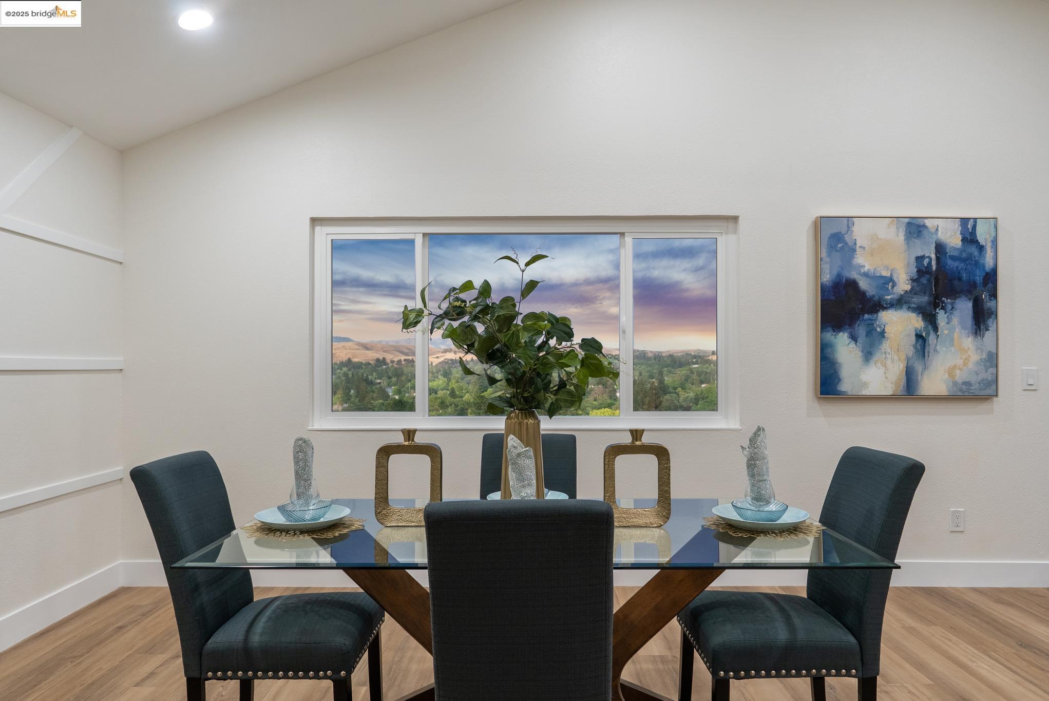 Detail Gallery Image 8 of 60 For 1851 Mockingbird Pl, Danville,  CA 94526 - 3 Beds | 2/1 Baths