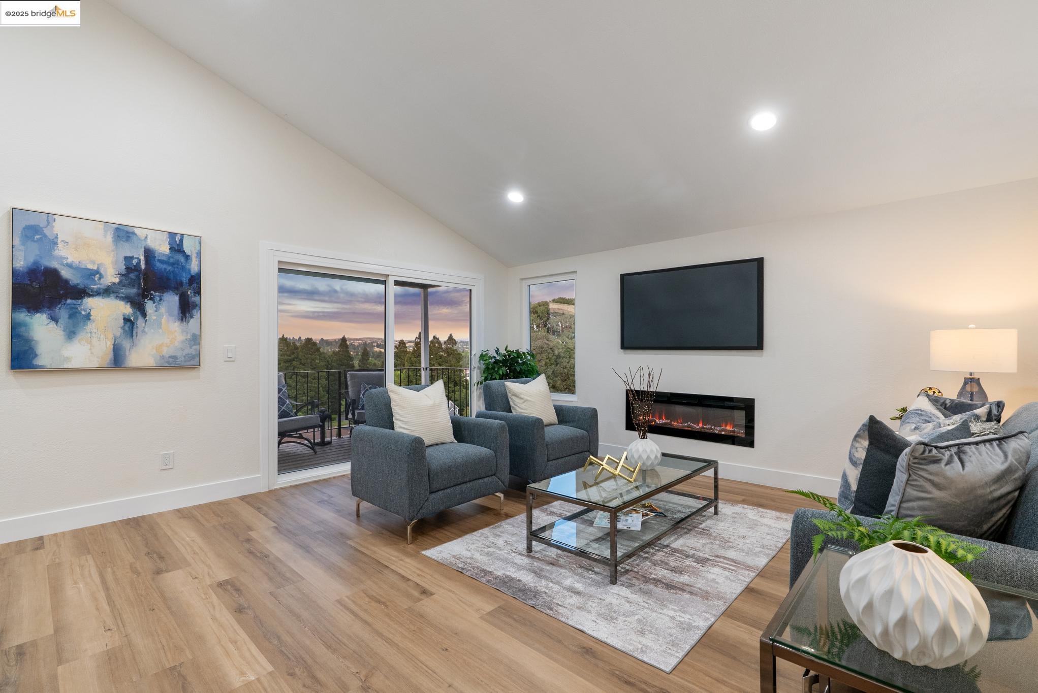 Detail Gallery Image 10 of 60 For 1851 Mockingbird Pl, Danville,  CA 94526 - 3 Beds | 2/1 Baths