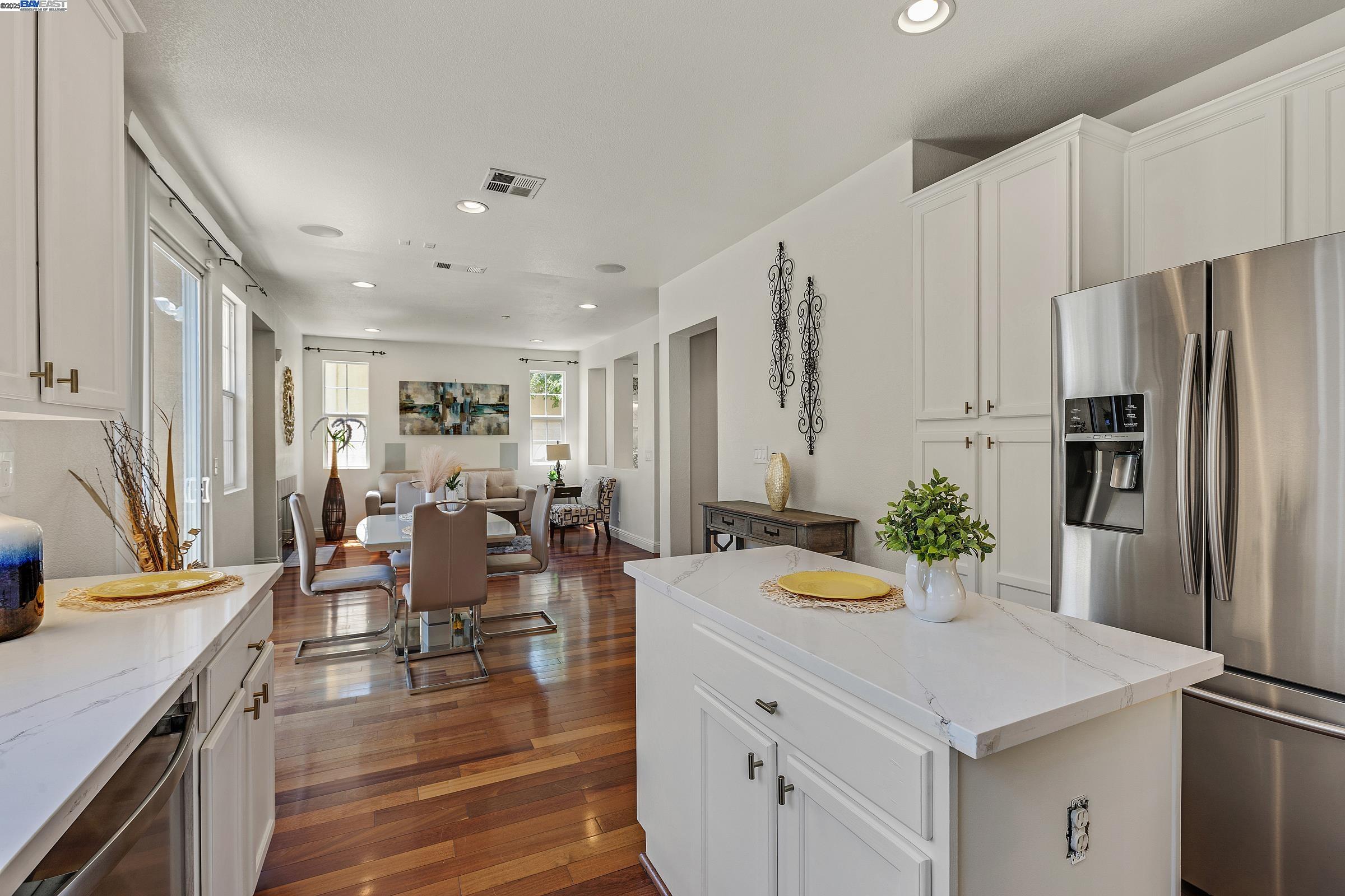 Detail Gallery Image 14 of 42 For 34906 Herringbone Ct, Union City,  CA 94587 - 4 Beds | 2/1 Baths
