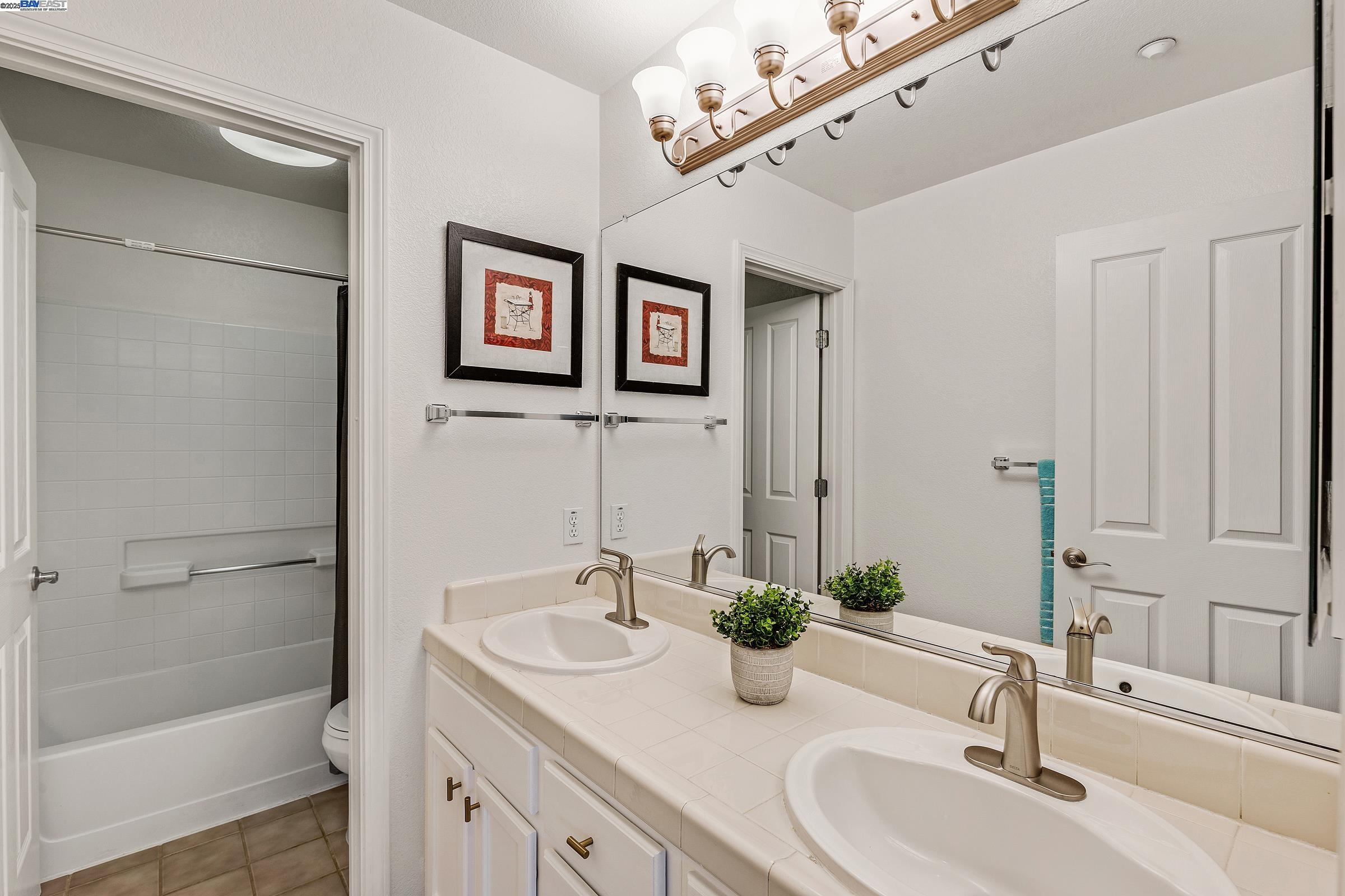 Detail Gallery Image 30 of 42 For 34906 Herringbone Ct, Union City,  CA 94587 - 4 Beds | 2/1 Baths