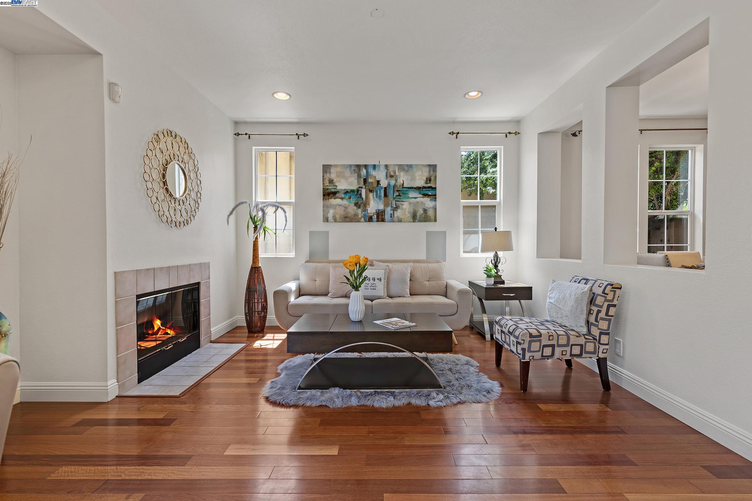 Detail Gallery Image 6 of 42 For 34906 Herringbone Ct, Union City,  CA 94587 - 4 Beds | 2/1 Baths