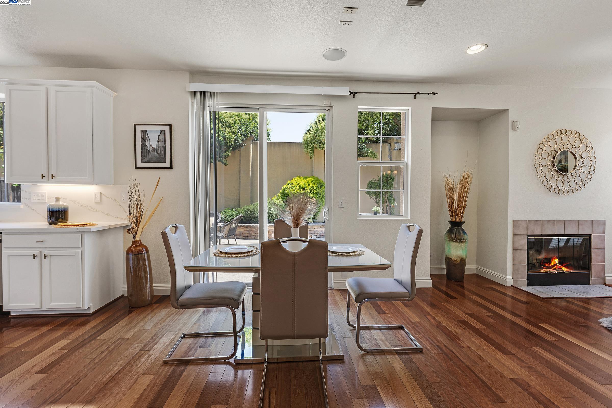 Detail Gallery Image 8 of 42 For 34906 Herringbone Ct, Union City,  CA 94587 - 4 Beds | 2/1 Baths