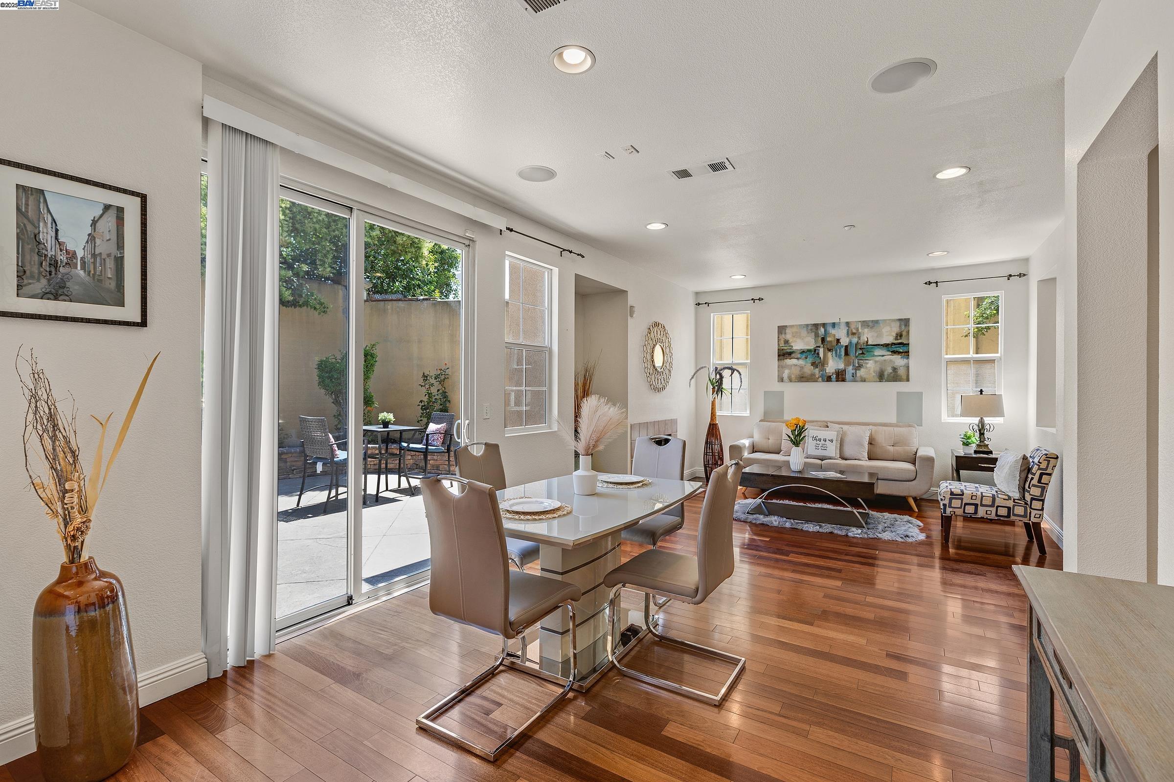 Detail Gallery Image 9 of 42 For 34906 Herringbone Ct, Union City,  CA 94587 - 4 Beds | 2/1 Baths