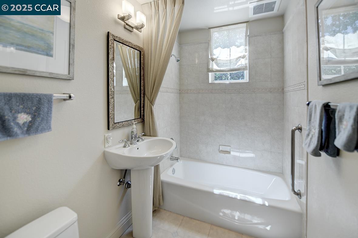 Detail Gallery Image 28 of 47 For 5920 Horsemans Canyon Dr 1b,  Walnut Creek,  CA 94595 - 2 Beds | 2 Baths