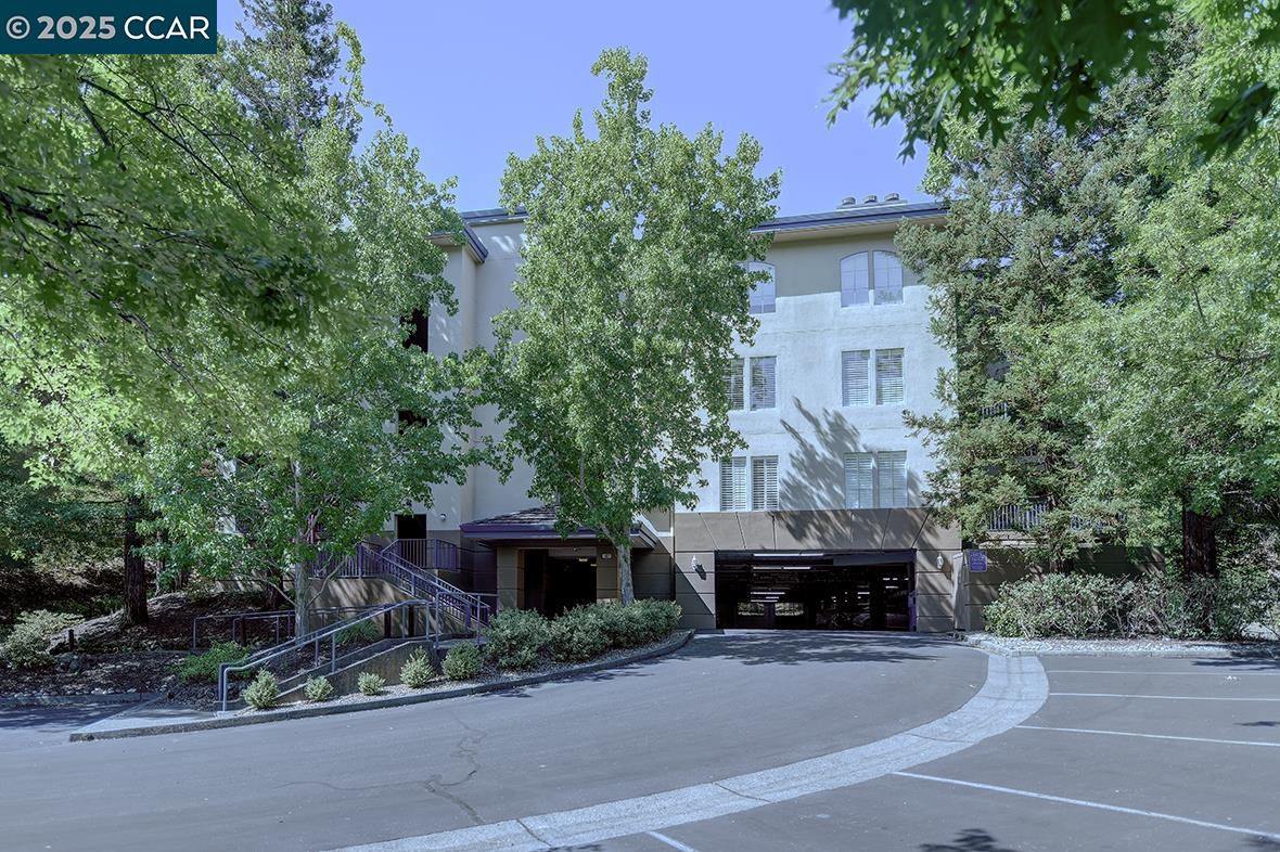 Detail Gallery Image 33 of 47 For 5920 Horsemans Canyon Dr 1b,  Walnut Creek,  CA 94595 - 2 Beds | 2 Baths