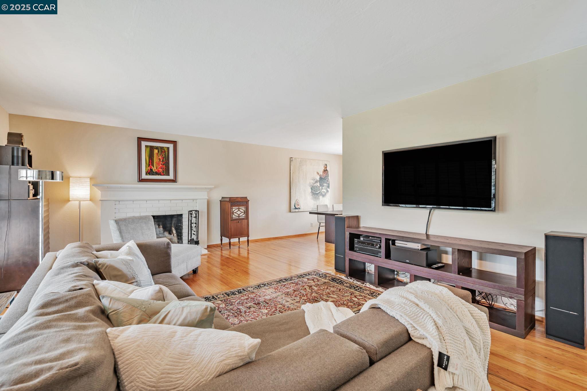 Detail Gallery Image 7 of 39 For 92 Gaywood Pl, Moraga,  CA 94556 - 4 Beds | 2 Baths