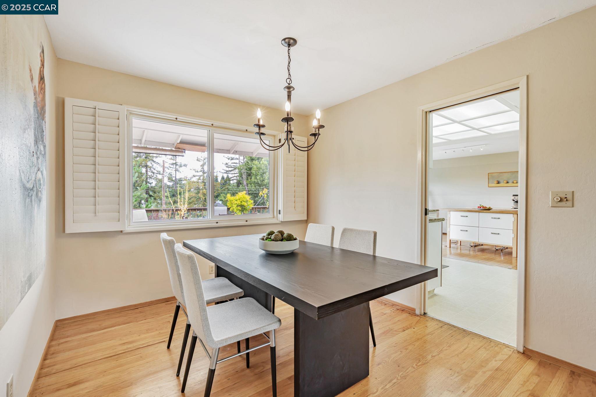 Detail Gallery Image 10 of 39 For 92 Gaywood Pl, Moraga,  CA 94556 - 4 Beds | 2 Baths
