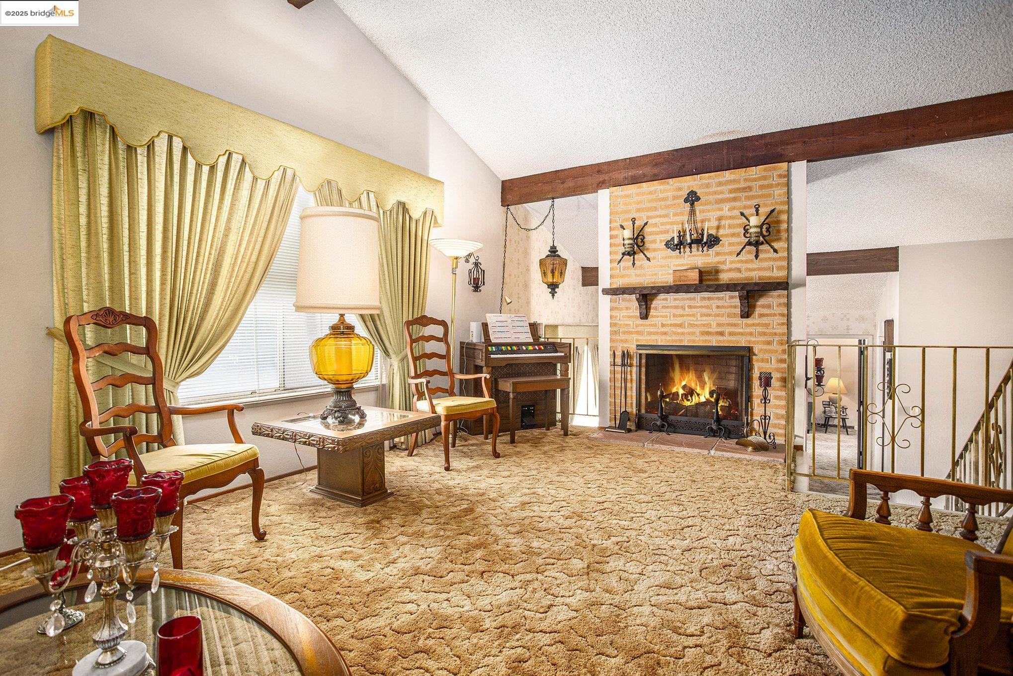 Detail Gallery Image 11 of 34 For 836 Hawthorne Dr, Rodeo,  CA 94572 - 4 Beds | 2/1 Baths