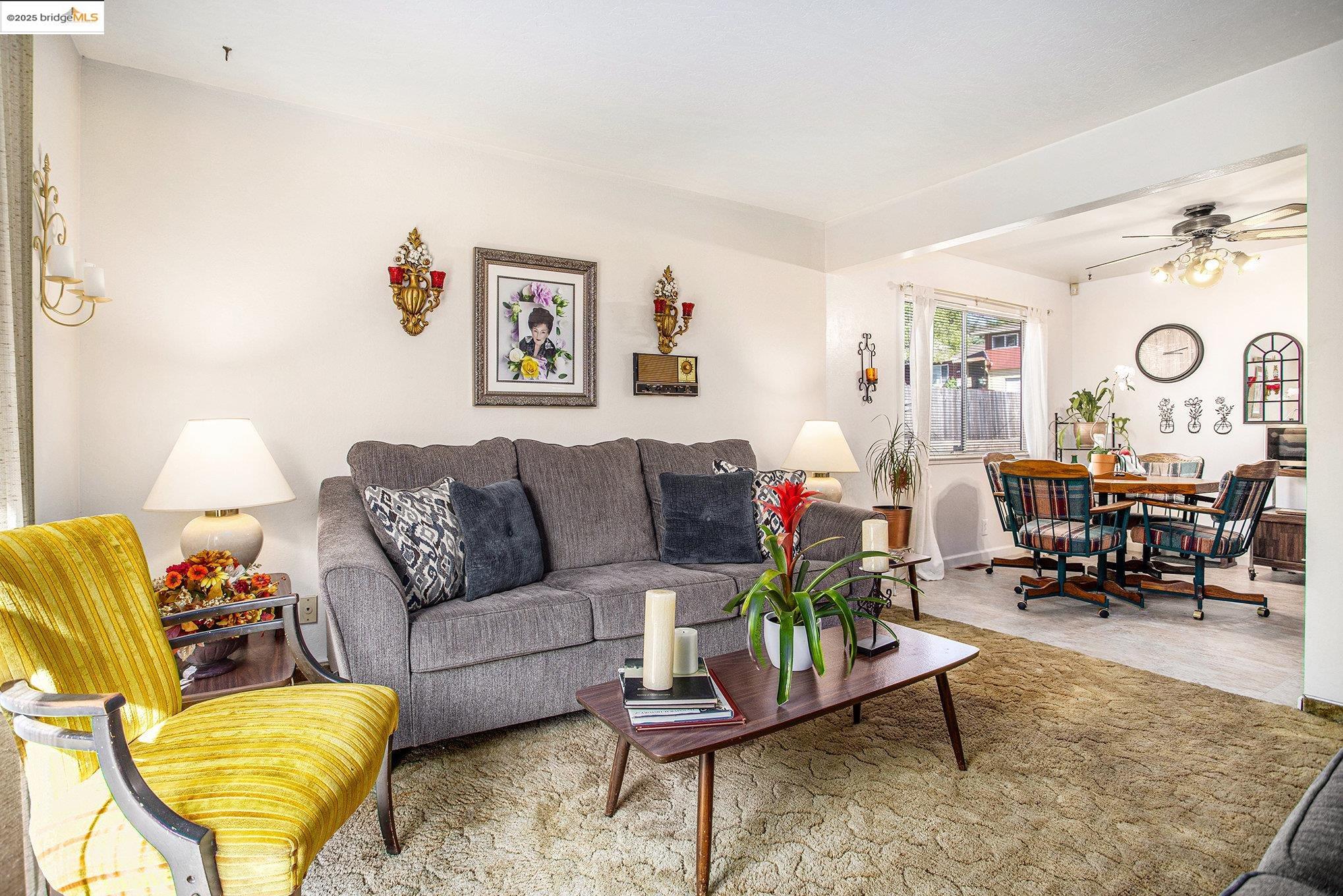 Detail Gallery Image 4 of 34 For 836 Hawthorne Dr, Rodeo,  CA 94572 - 4 Beds | 2/1 Baths