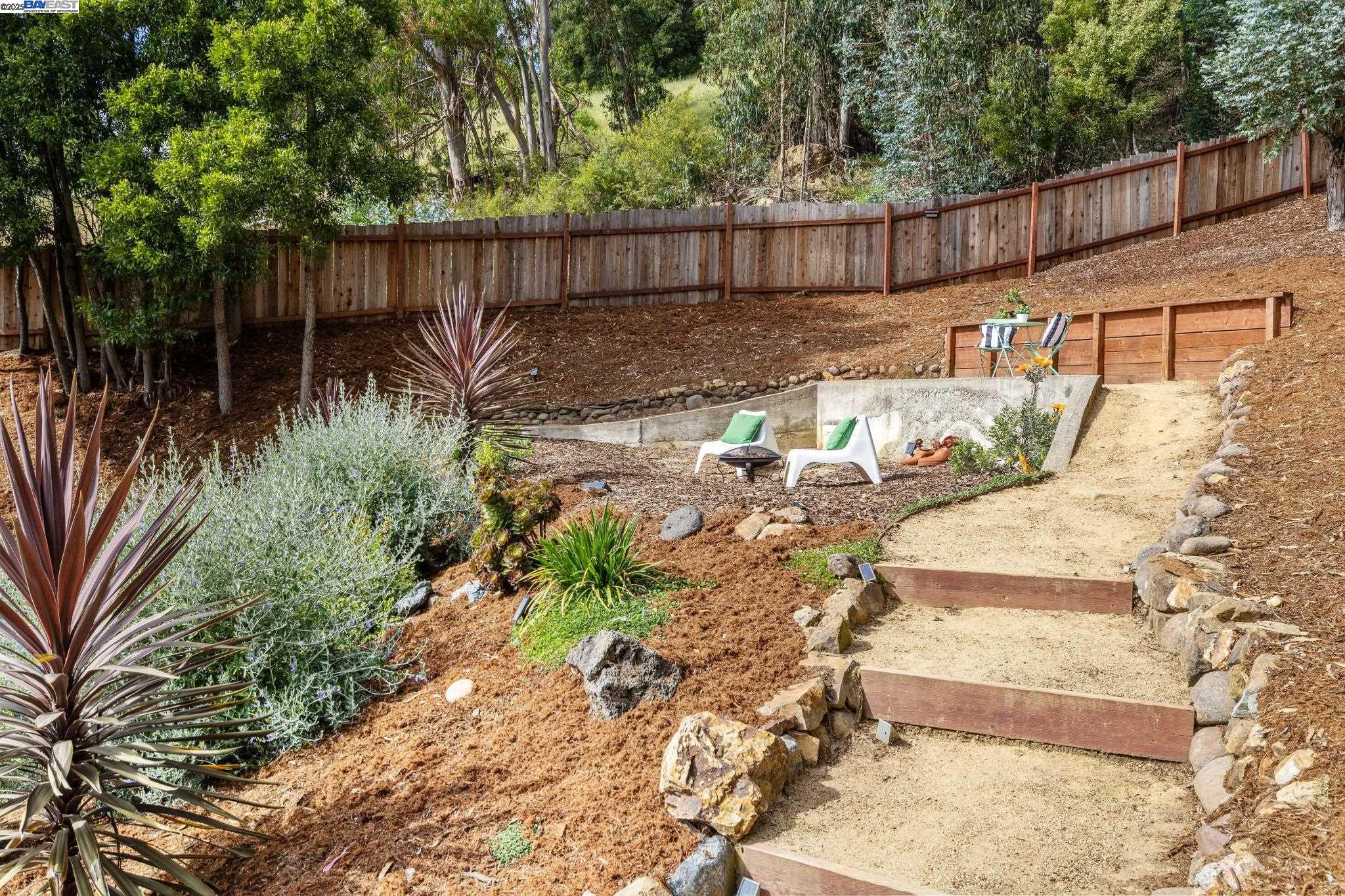 Detail Gallery Image 29 of 57 For 441 Fox Hills Court, Oakland,  CA 94605 - 3 Beds | 3 Baths